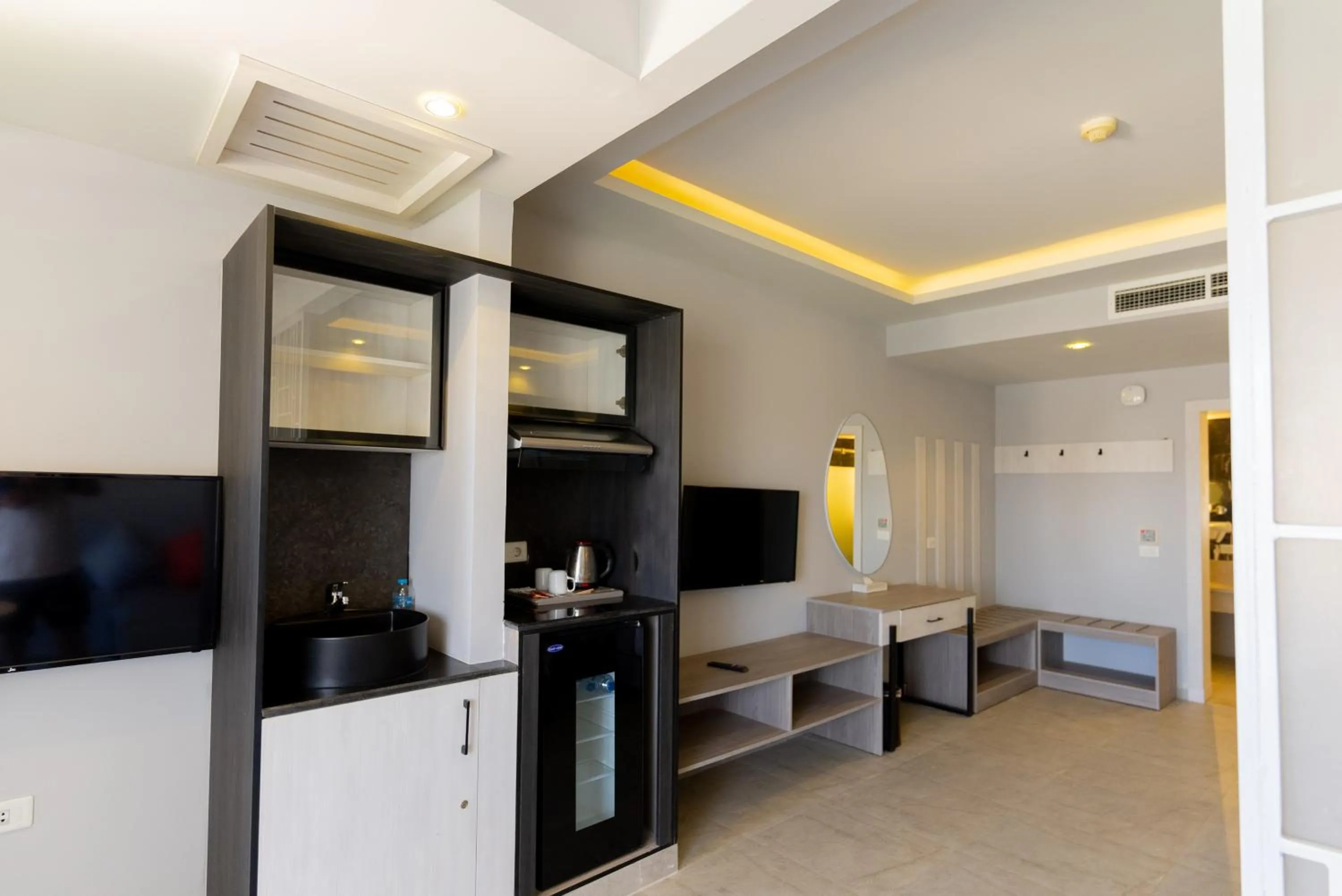 Living room in Aladdin Beach Resort