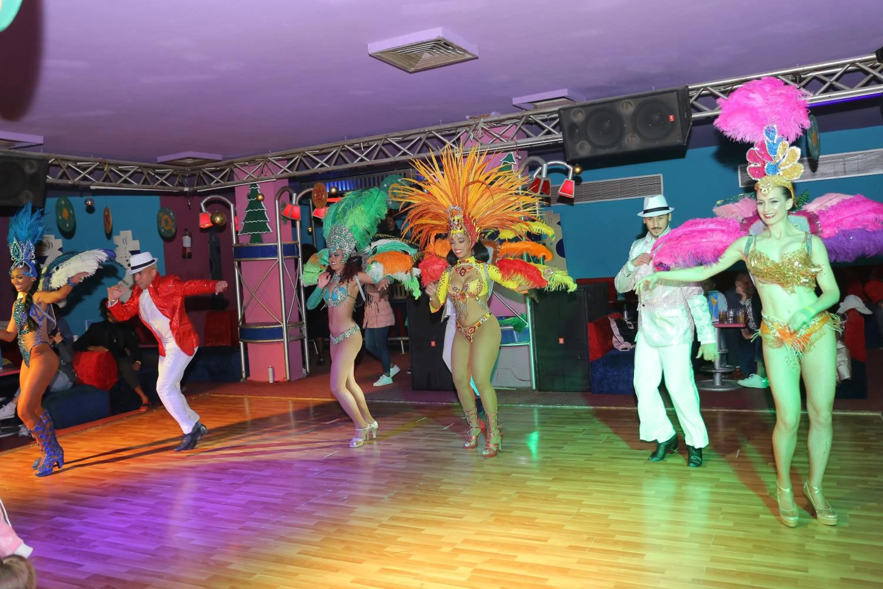 Nightclub / DJ in Aladdin Beach Resort