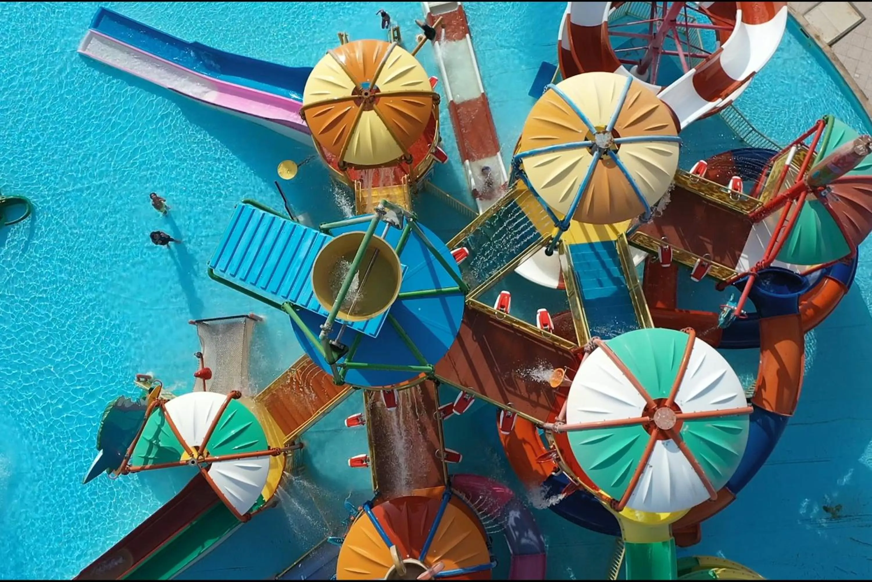 Pool view in Aladdin Beach Resort