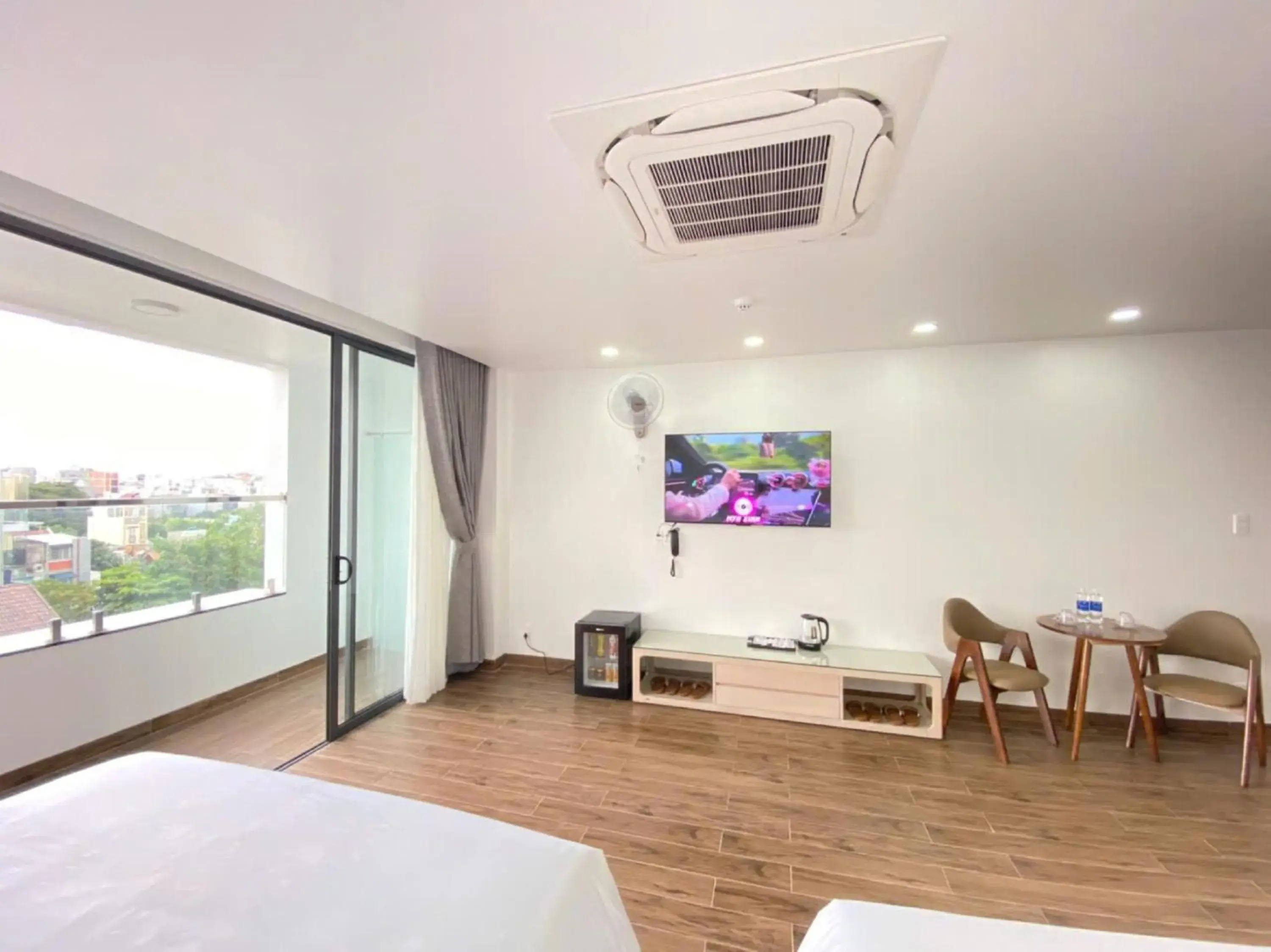 Bedroom, Bed in Golden Hotel Bedroom, Bed in Golden Hotel