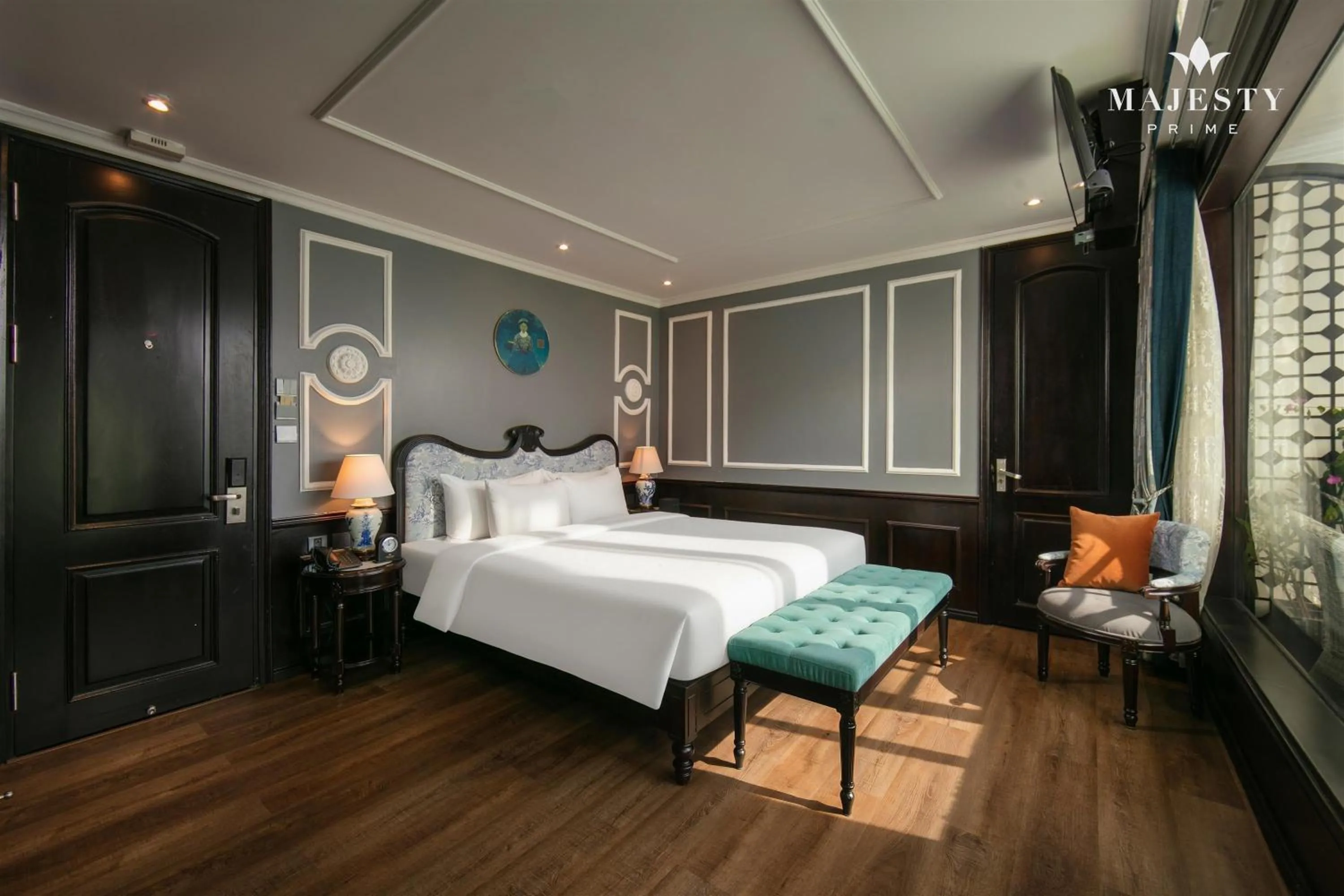 Bedroom, Bed in Majesty Luxury Prime Cruise by Premier Group