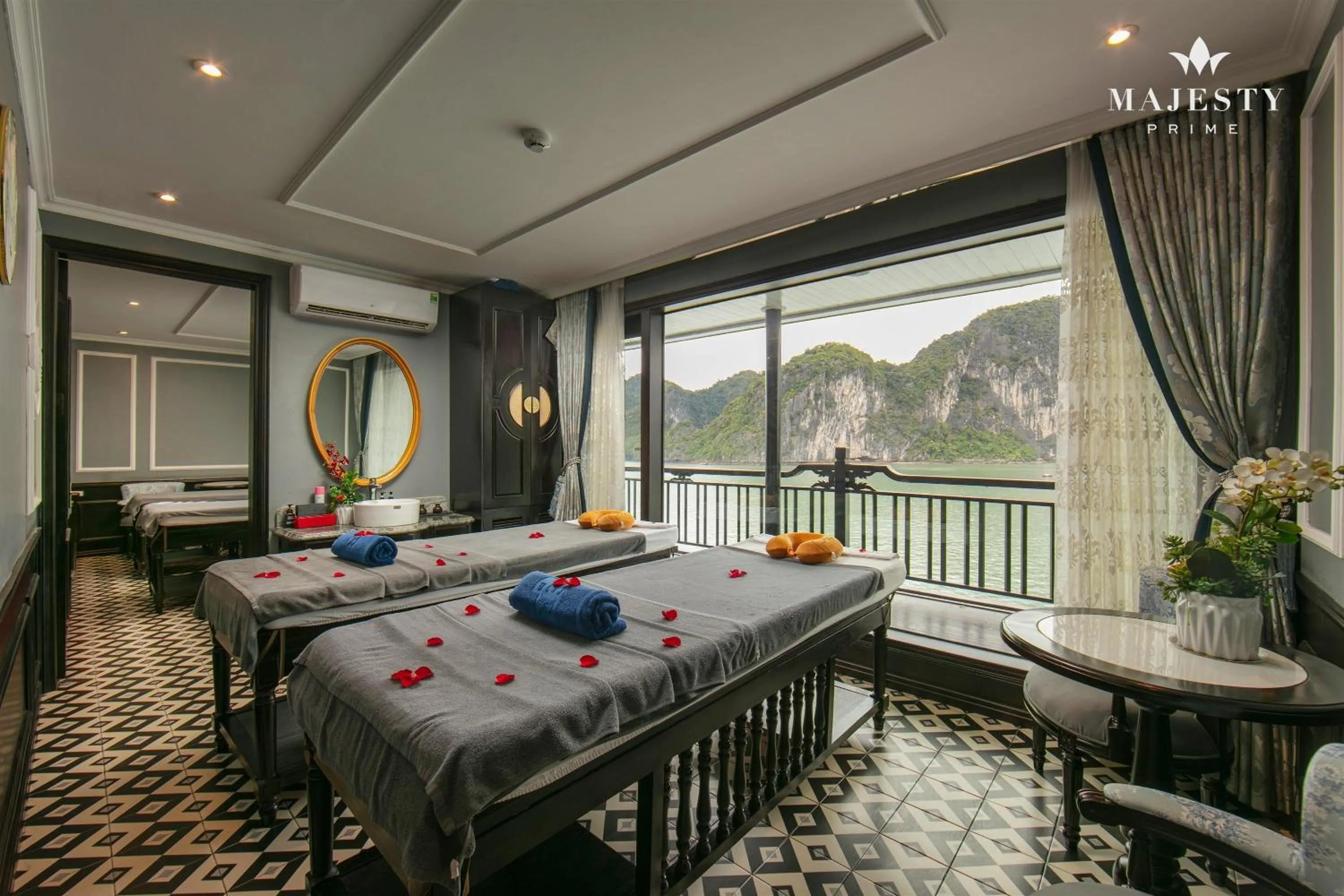 Spa and wellness centre/facilities in Majesty Luxury Prime Cruise by Premier Group