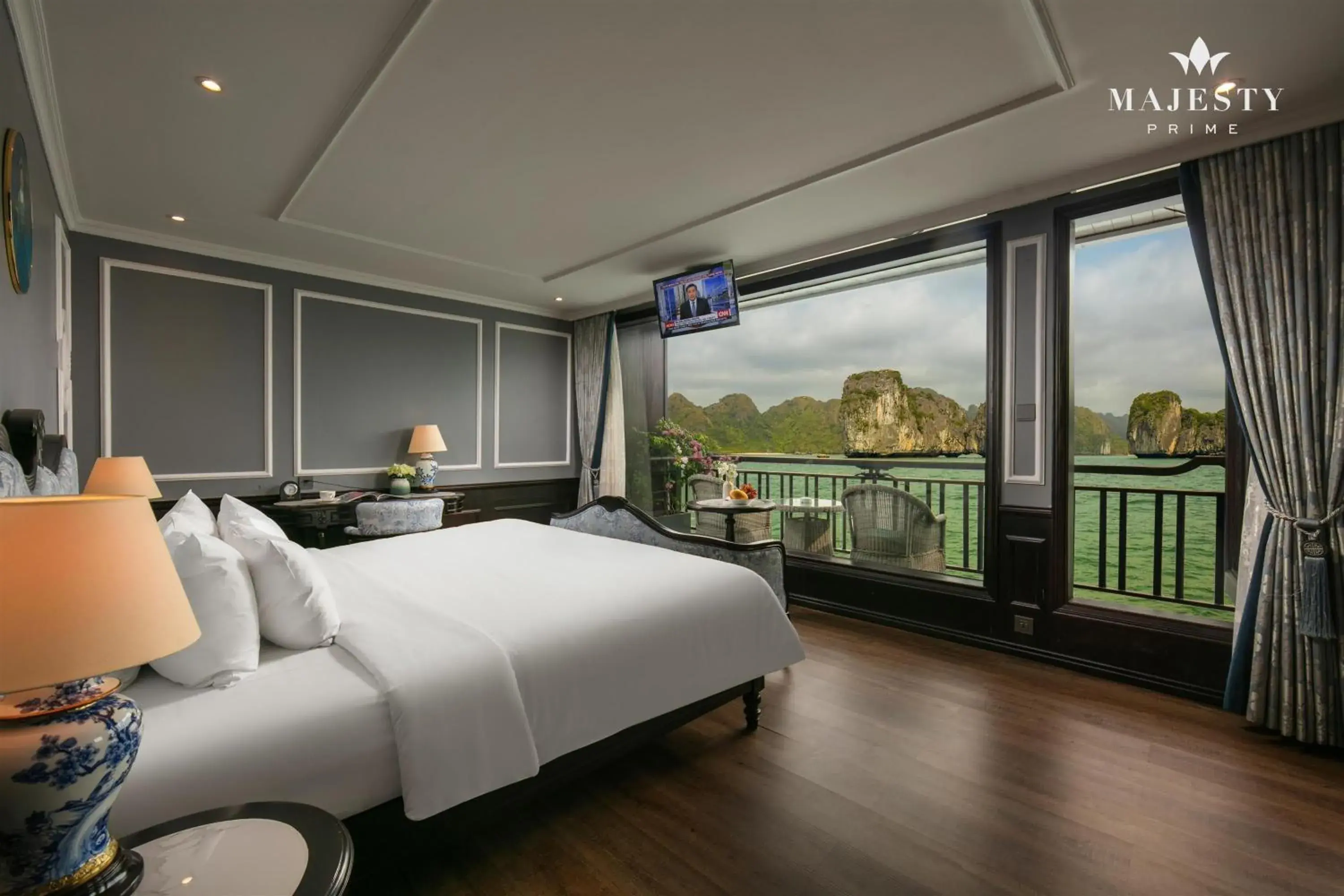 Bedroom, Bed in Majesty Luxury Prime Cruise by Premier Group Bedroom, Bed in Majesty Luxury Prime Cruise by Premier Group