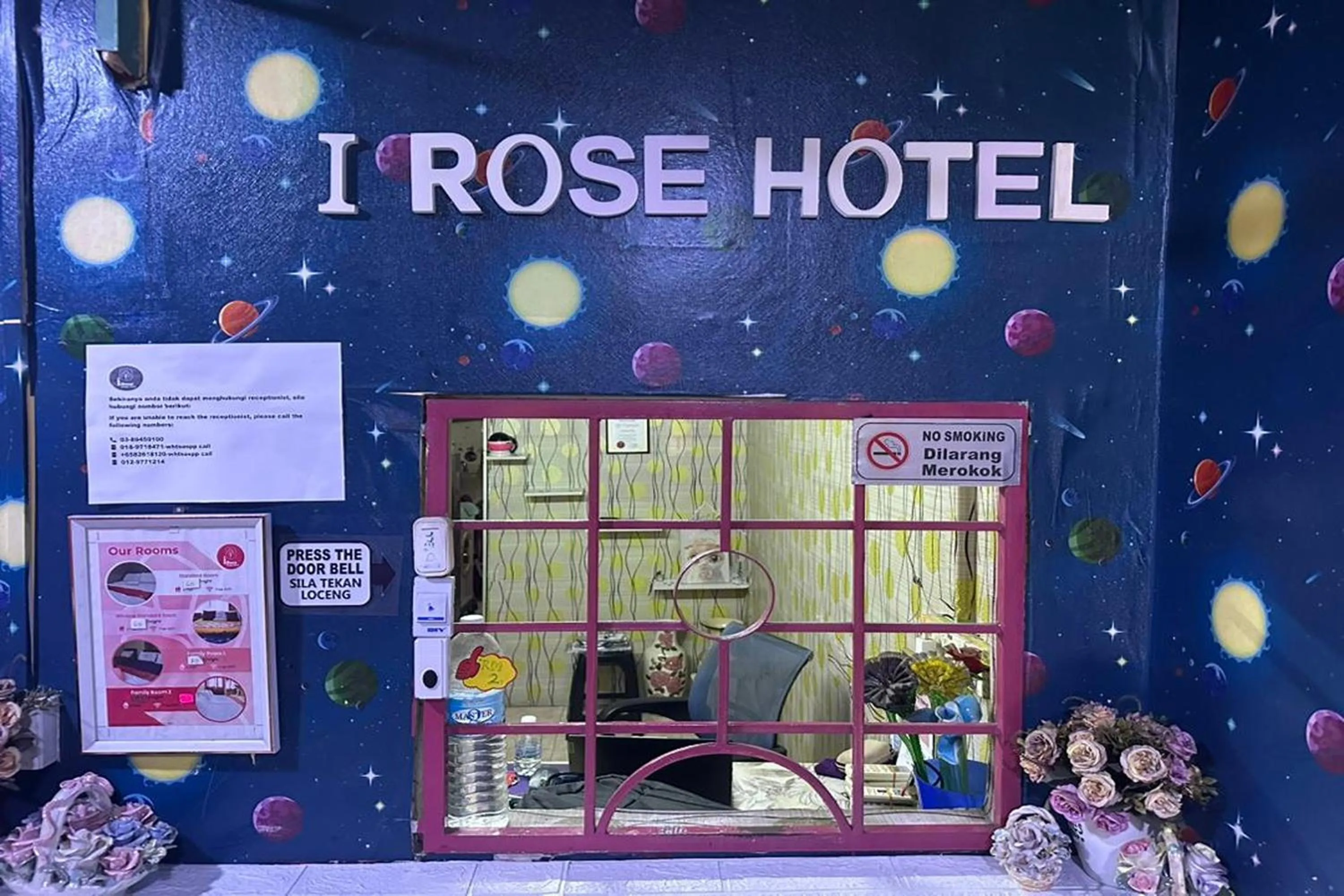Lobby or reception in I Rose Budget Hotel