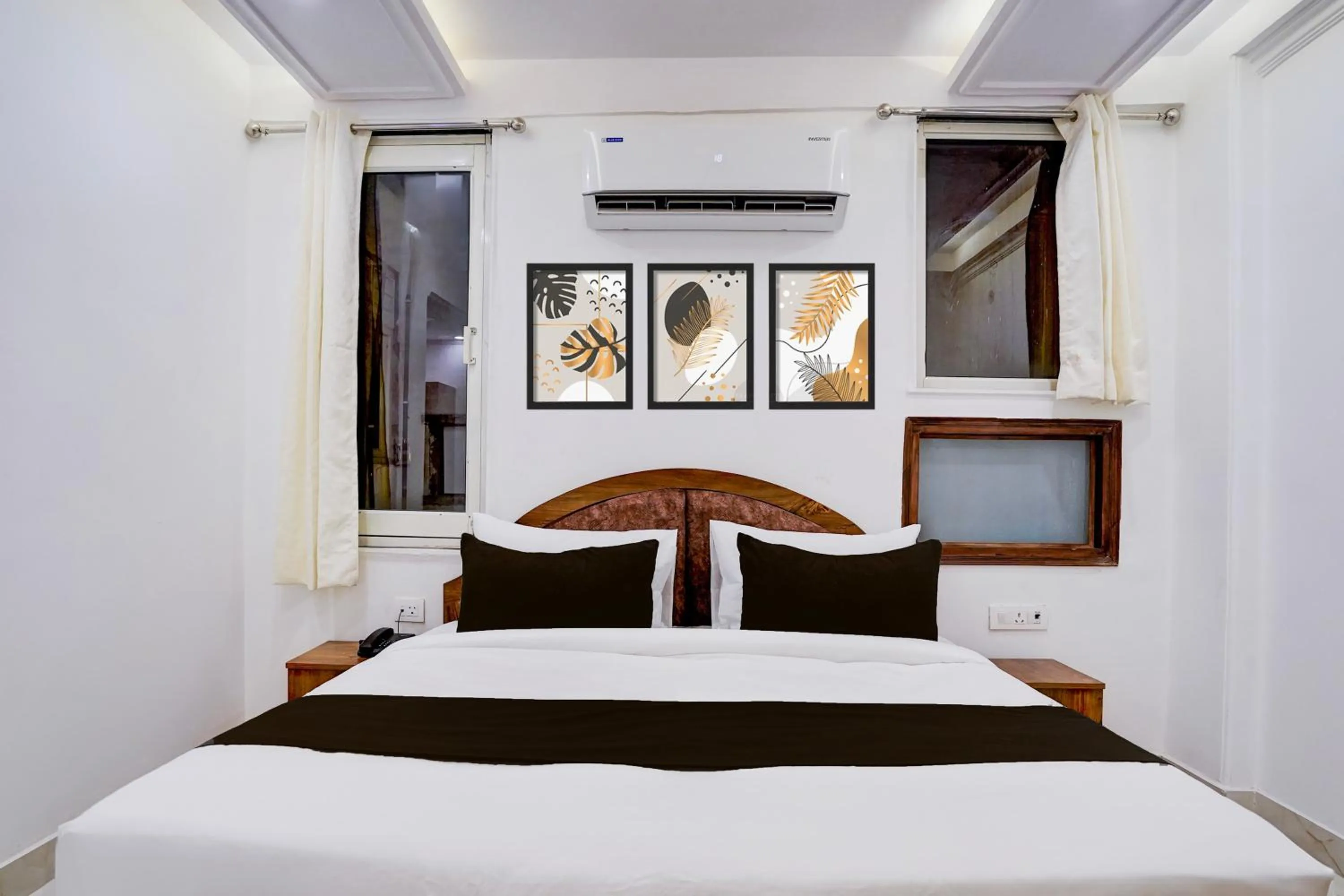 Bedroom, Bed in Hotel Vaishali Grand