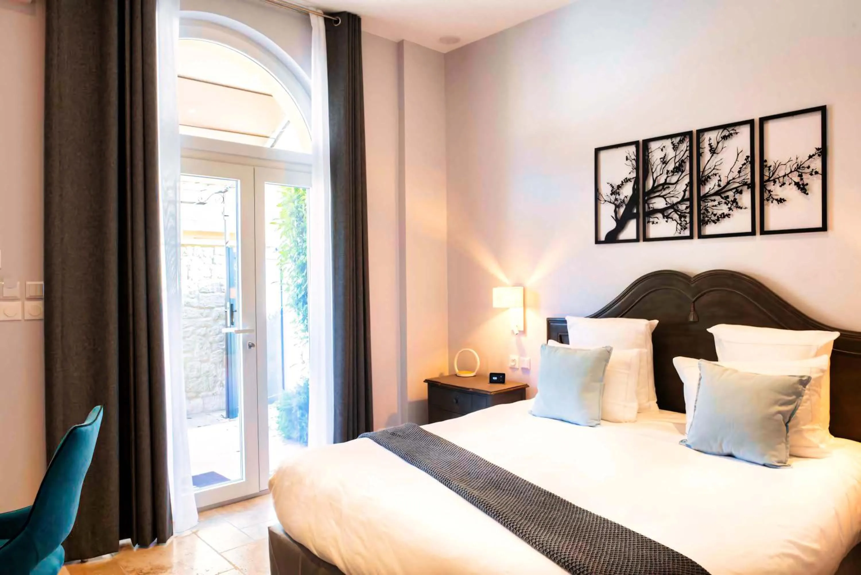 Bed in Domaine Ribiera, Hotel 5 Etoiles, SPA & Golf - Forcalquier