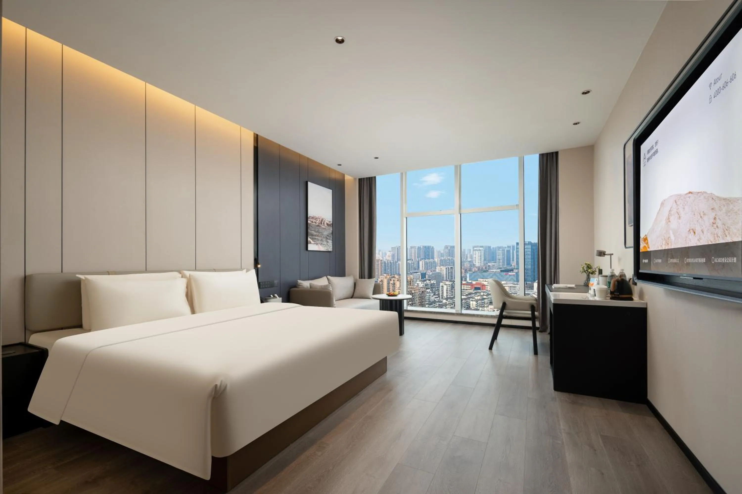 Photo of the whole room, Bed in Atour Hotel Hangzhou Canal Huzhou Street