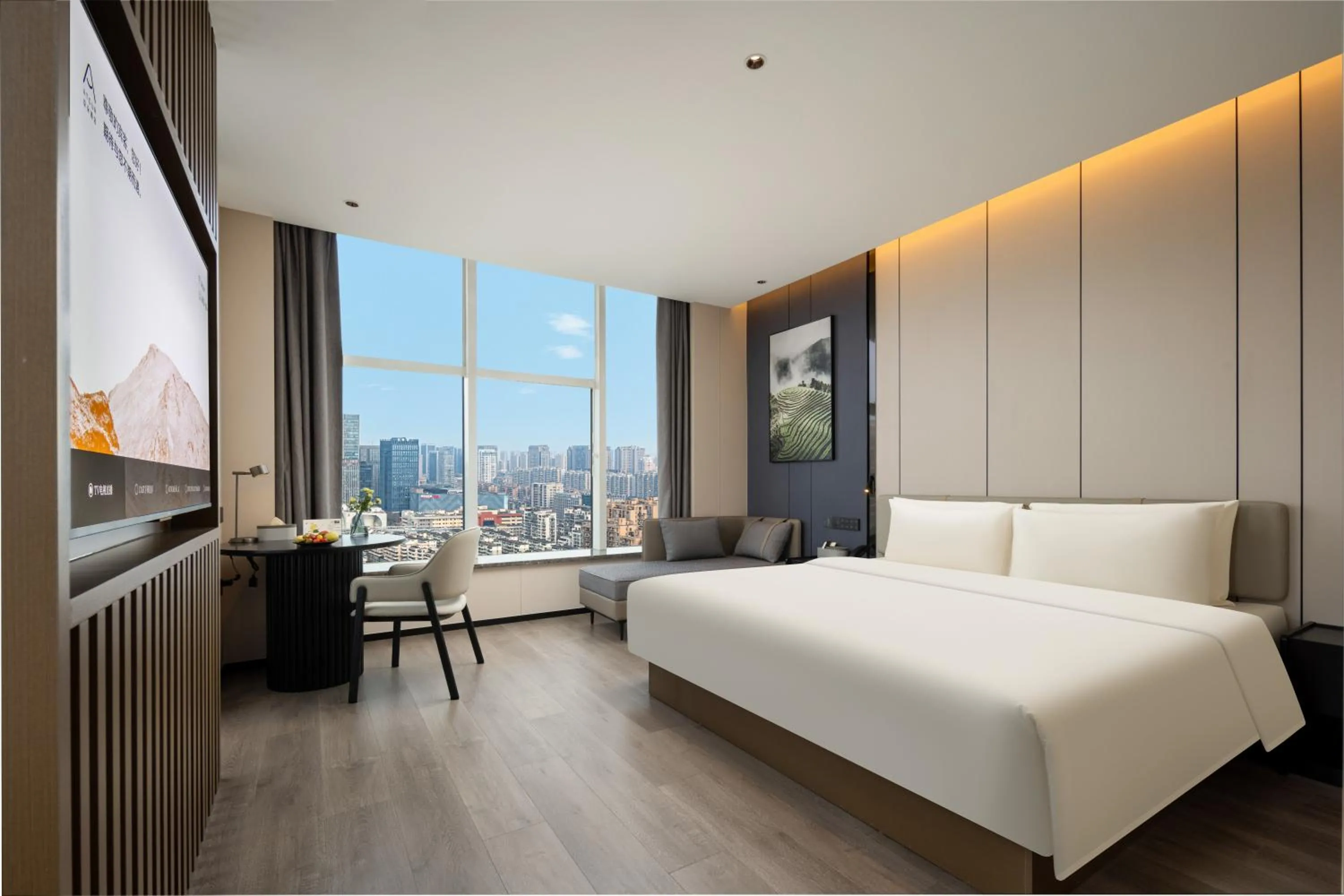 Photo of the whole room, Bed in Atour Hotel Hangzhou Canal Huzhou Street