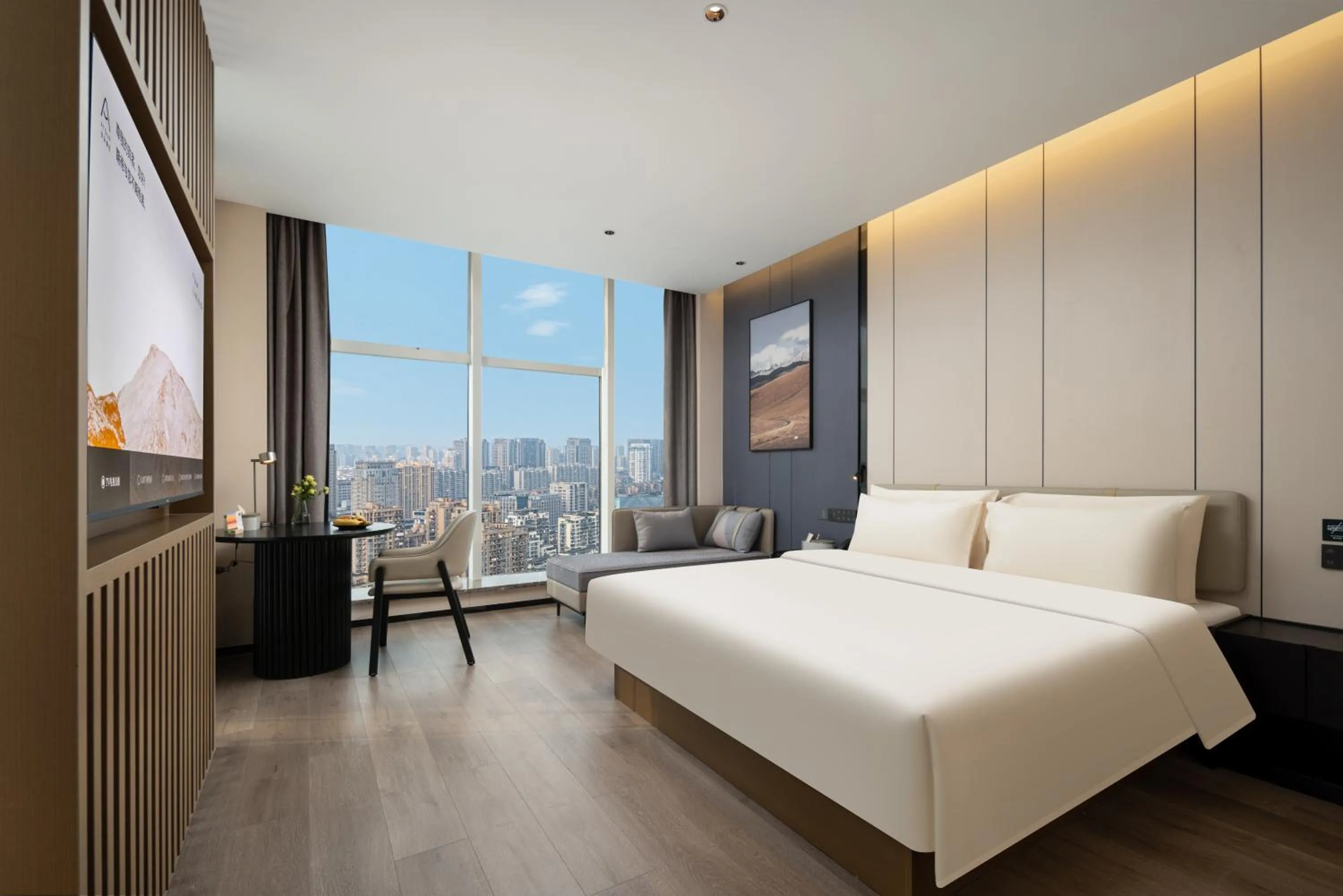 Photo of the whole room, Bed in Atour Hotel Hangzhou Canal Huzhou Street