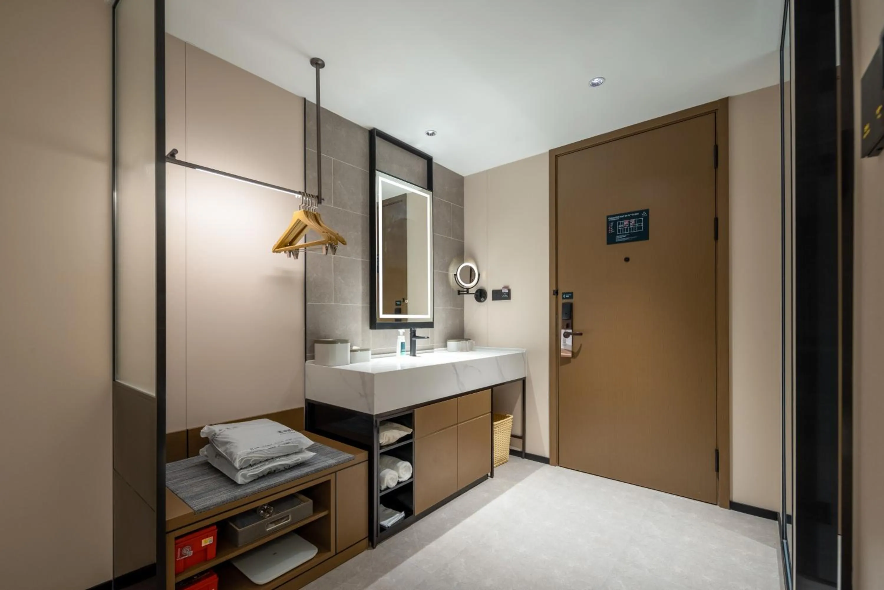 wardrobe in Atour Hotel Hangzhou Canal Huzhou Street