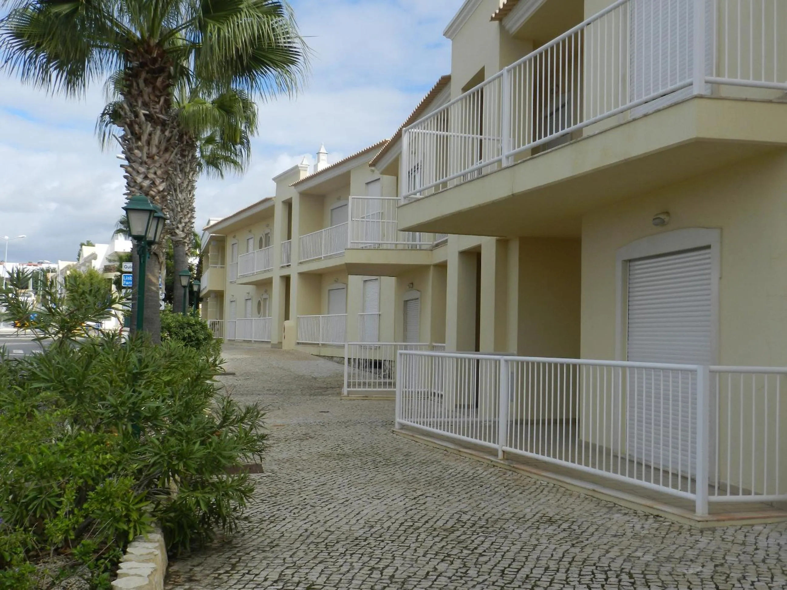 Property building in Jardins Vale de Parra