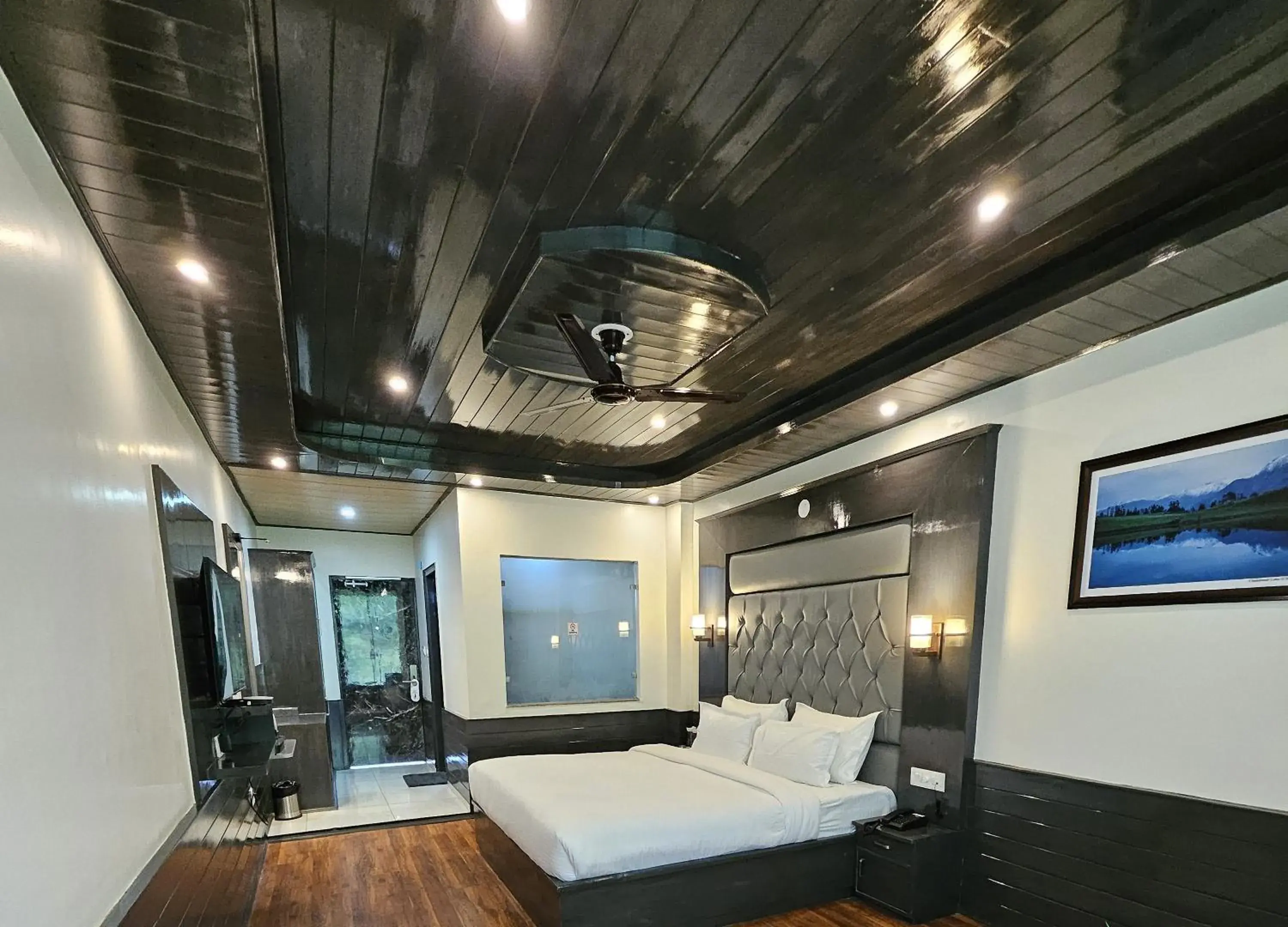 Bedroom in BluSalzz Vine Hills Resort, Manali Bedroom in BluSalzz Vine Hills Resort, Manali