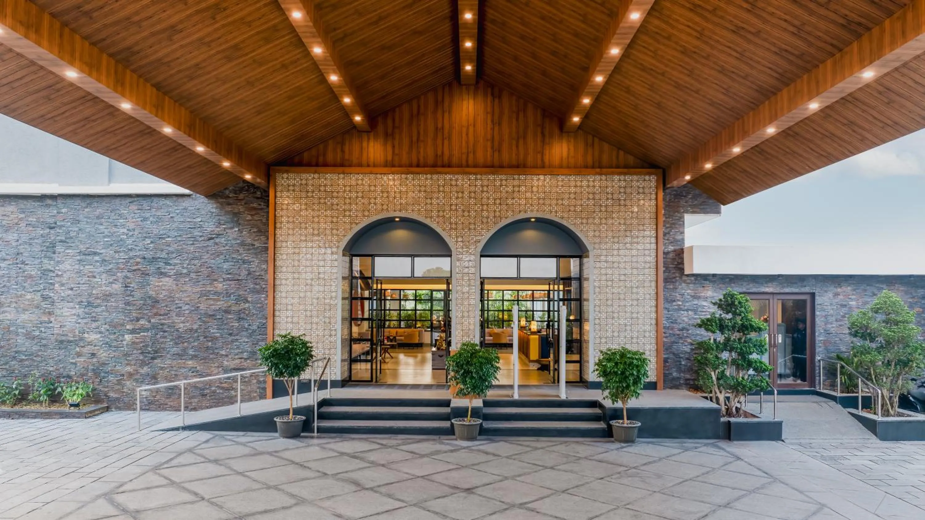 Facade/entrance in Cloud9 Sarovar Premiere Palomen Goa