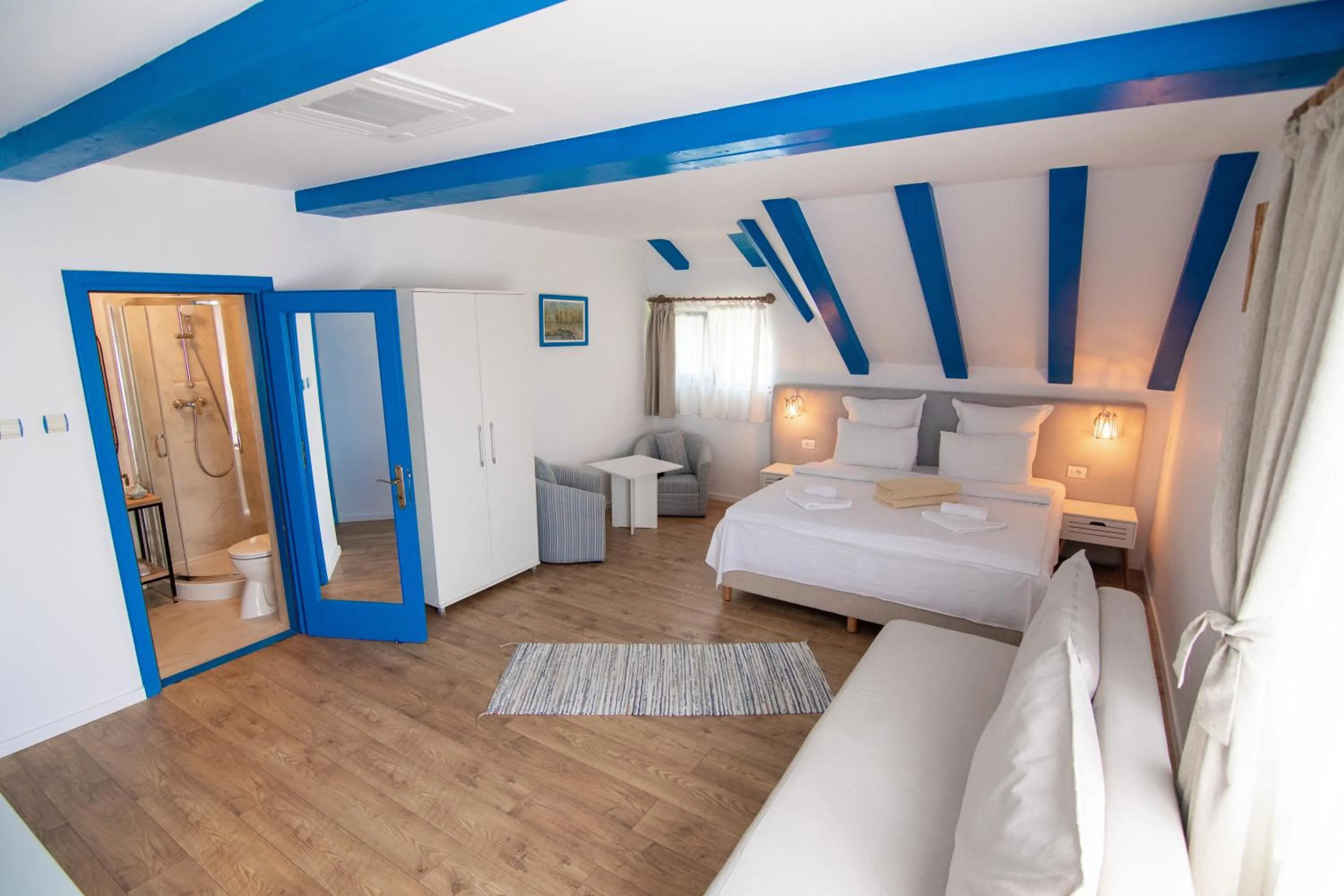 Photo of the whole room, Bed in Cherhana Resort