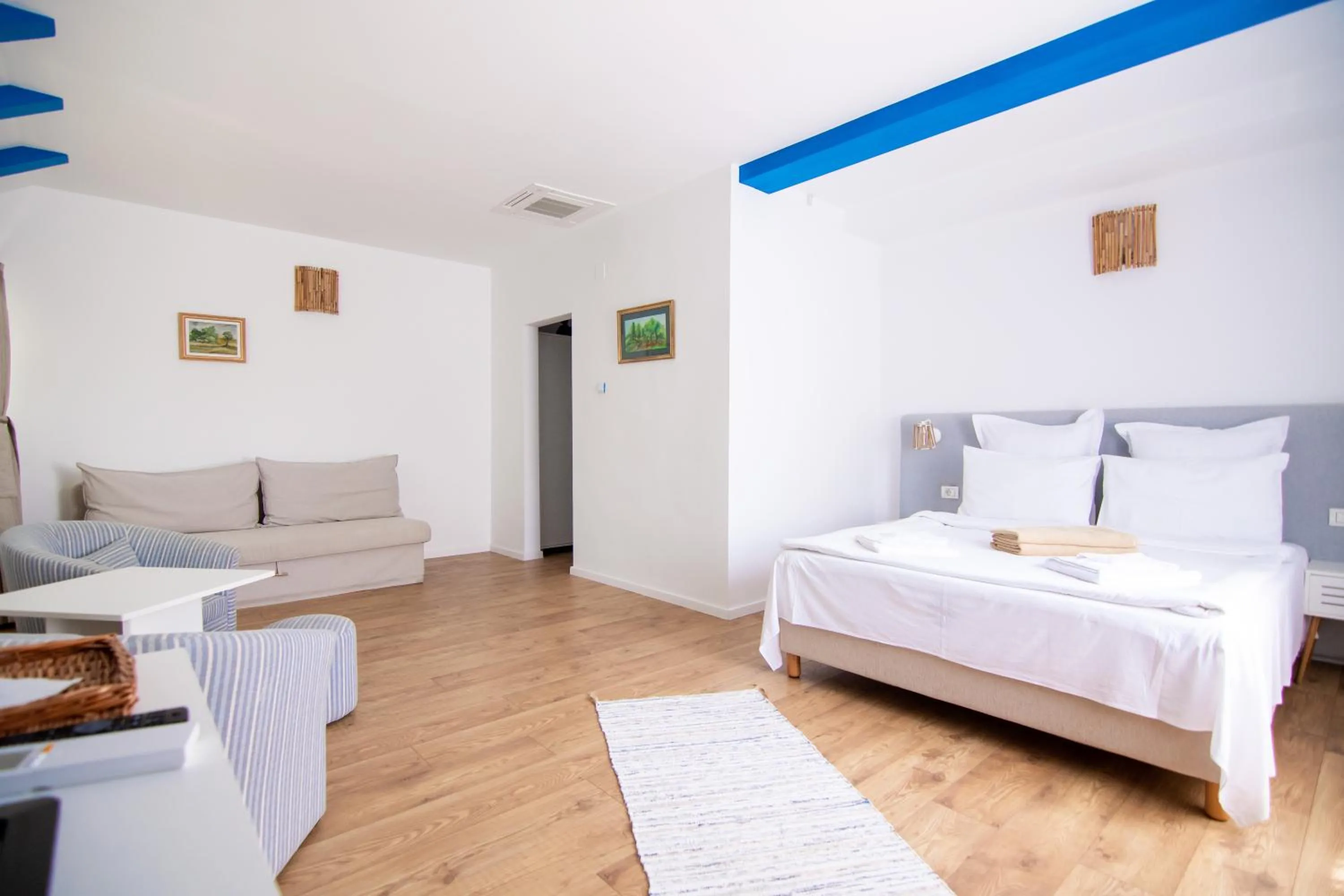 Photo of the whole room, Bed in Cherhana Resort