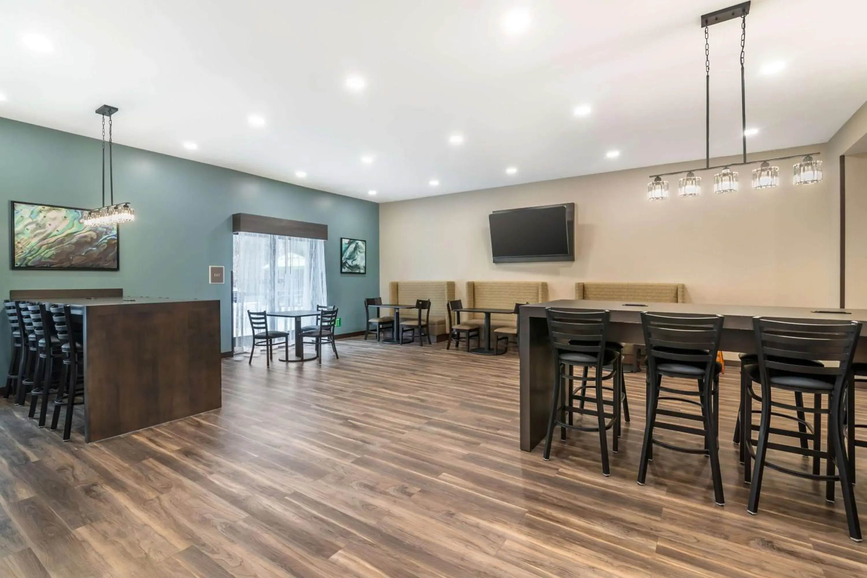 Breakfast in Best Western Plus Bluffton/Hilton Head Hotel Breakfast in Best Western Plus Bluffton/Hilton Head Hotel