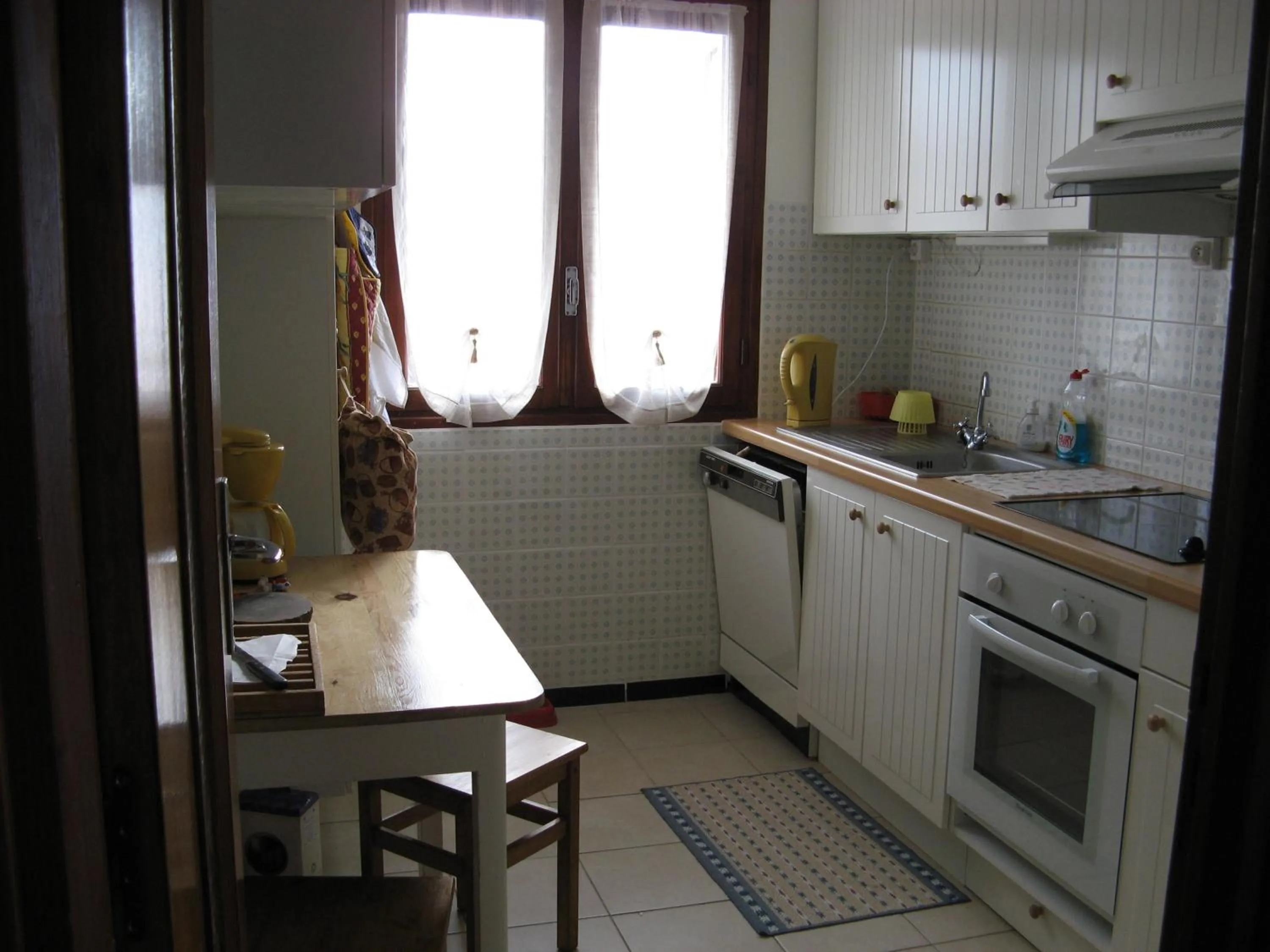 Kitchen or kitchenette in Chalet les lupins-T3