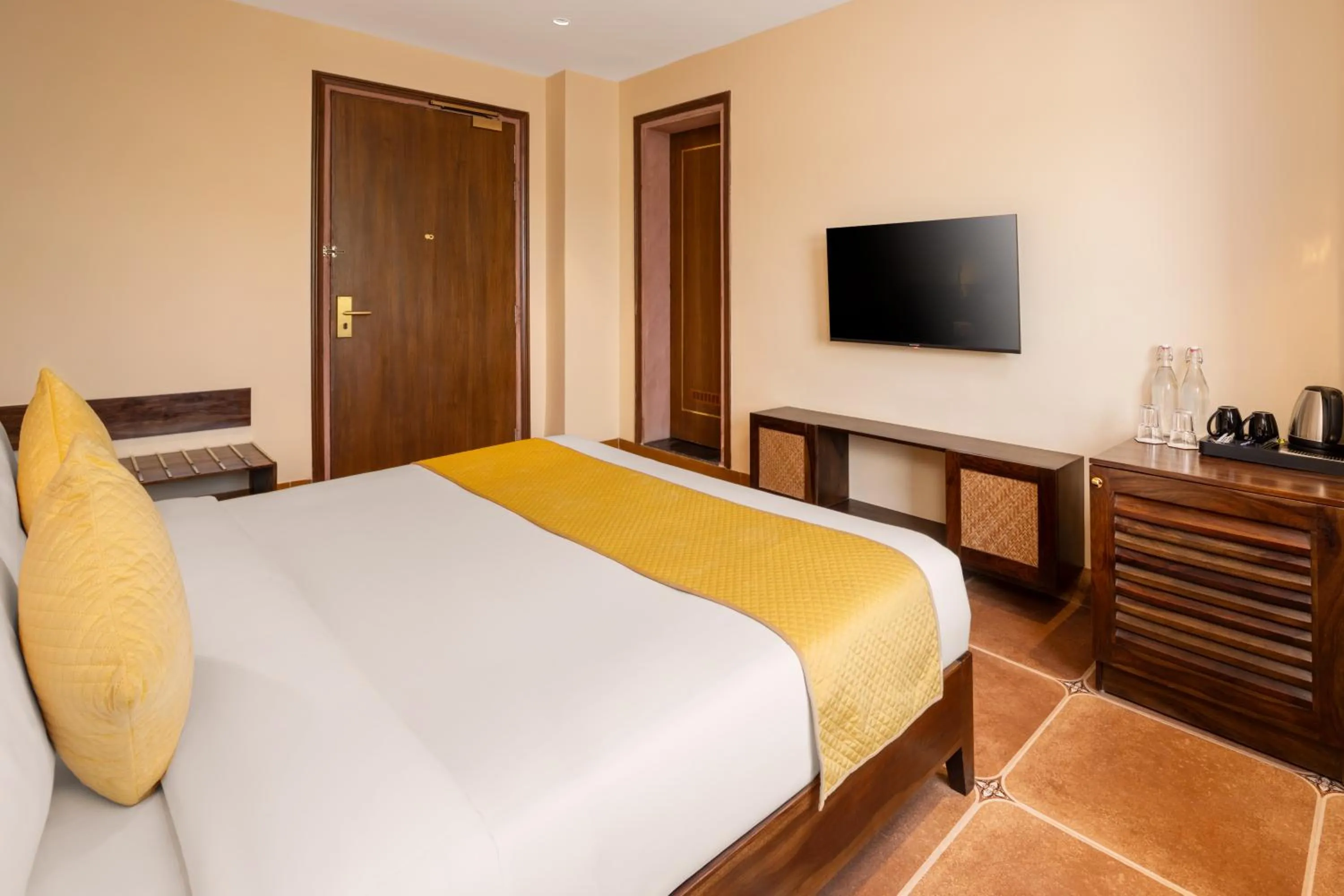 Bedroom, Bed in Raasvan, Vrindavan- AM Hotel Kollection