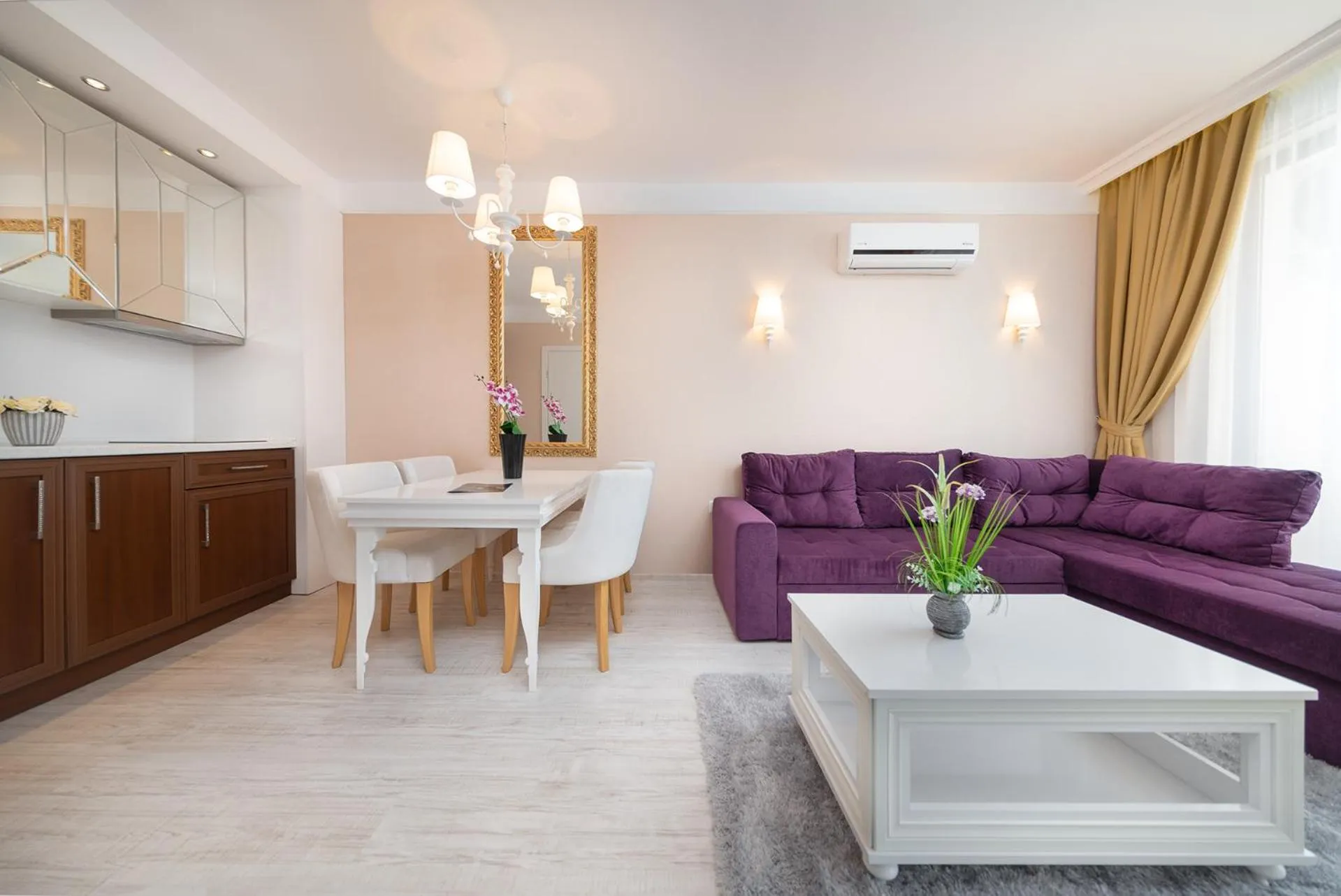 Living room in Harmony Suites - Monte Carlo