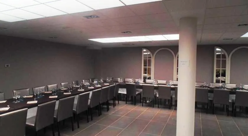 Restaurant/places to eat in Hotel Ribera de Langa