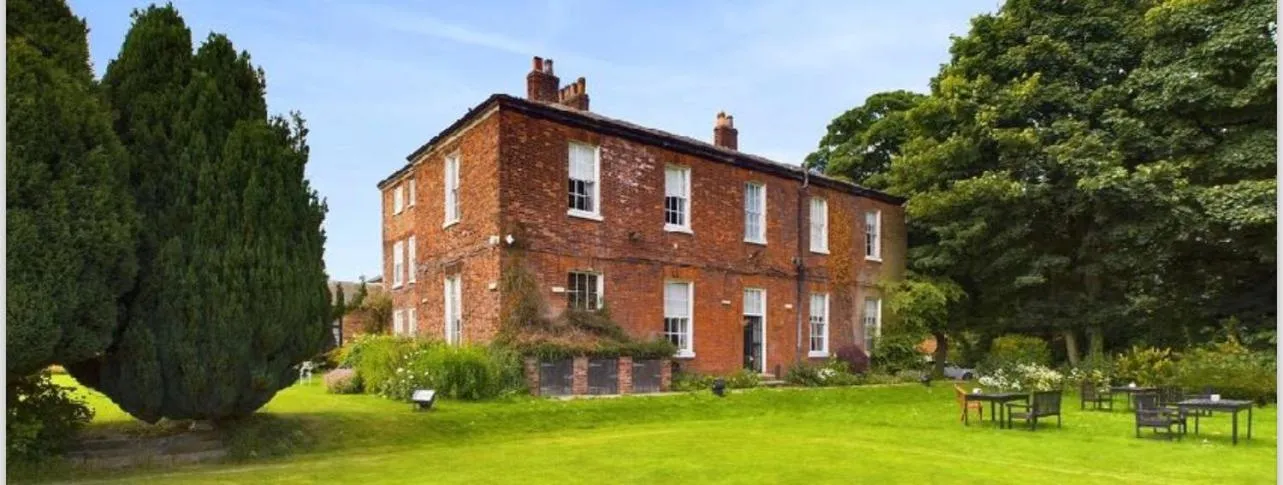 Property building in Rowley Manor hotel