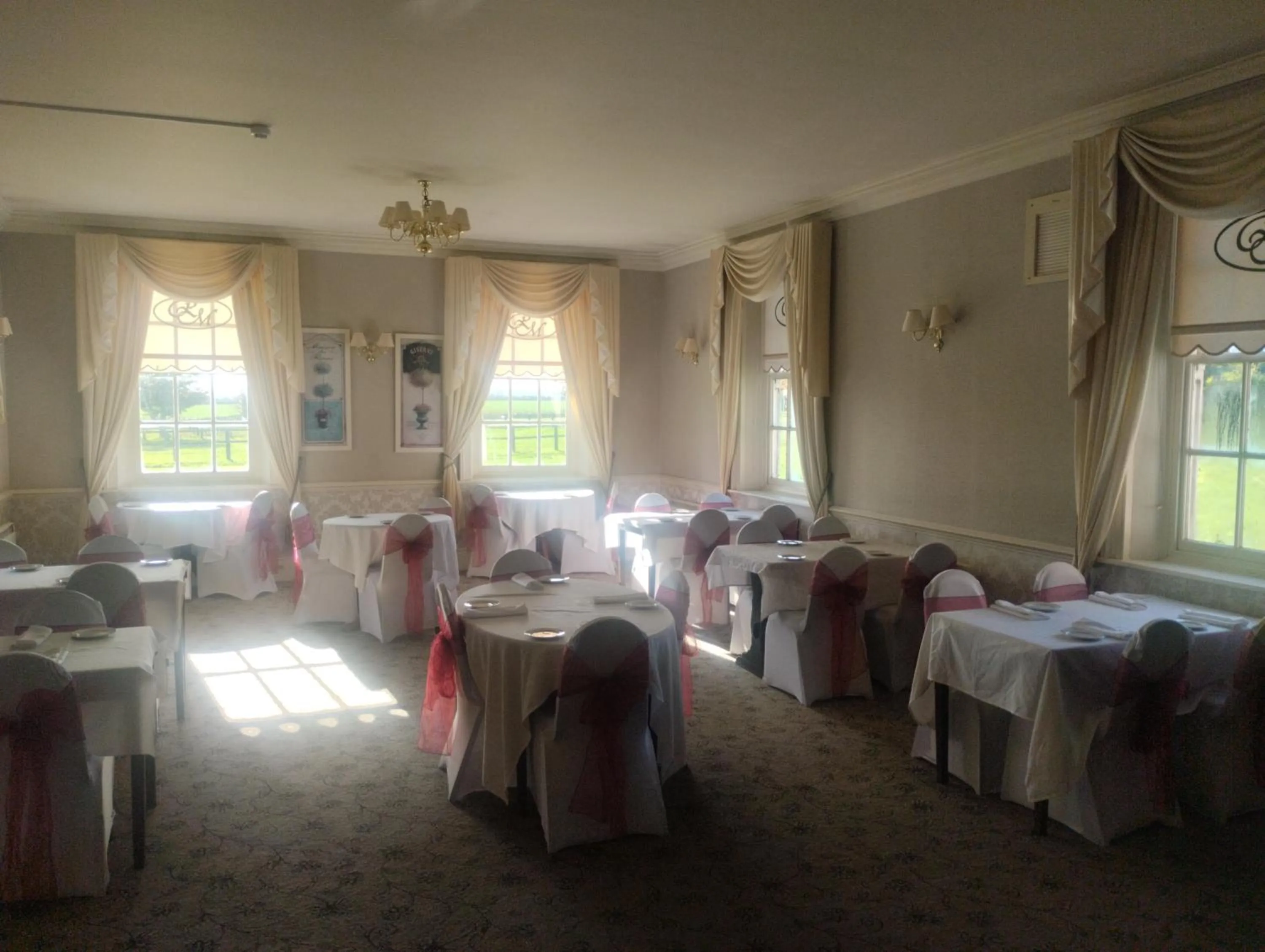 Single Room in Rowley Manor hotel