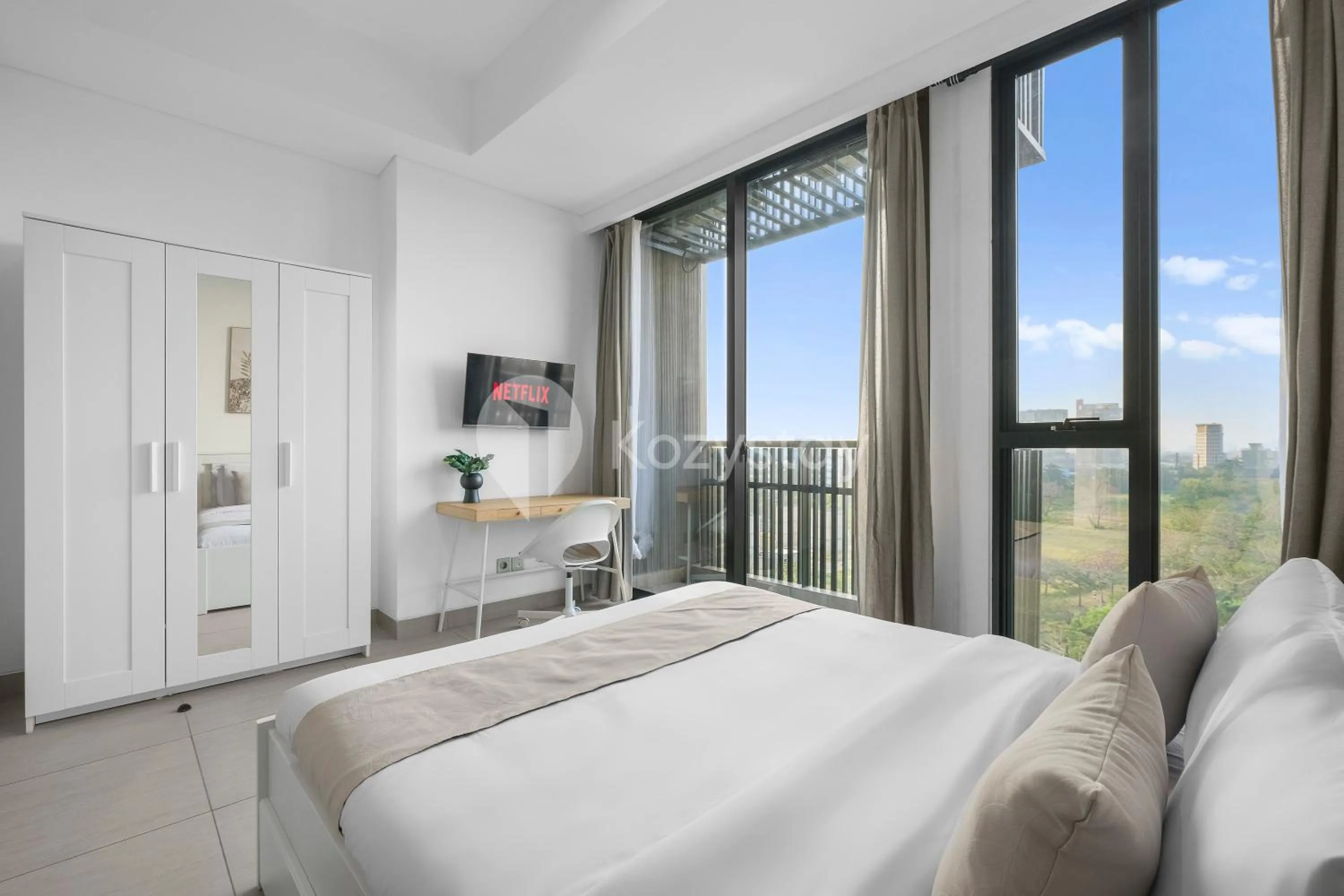 Bedroom, Bed in Serica by Kozystay - Fatmawati