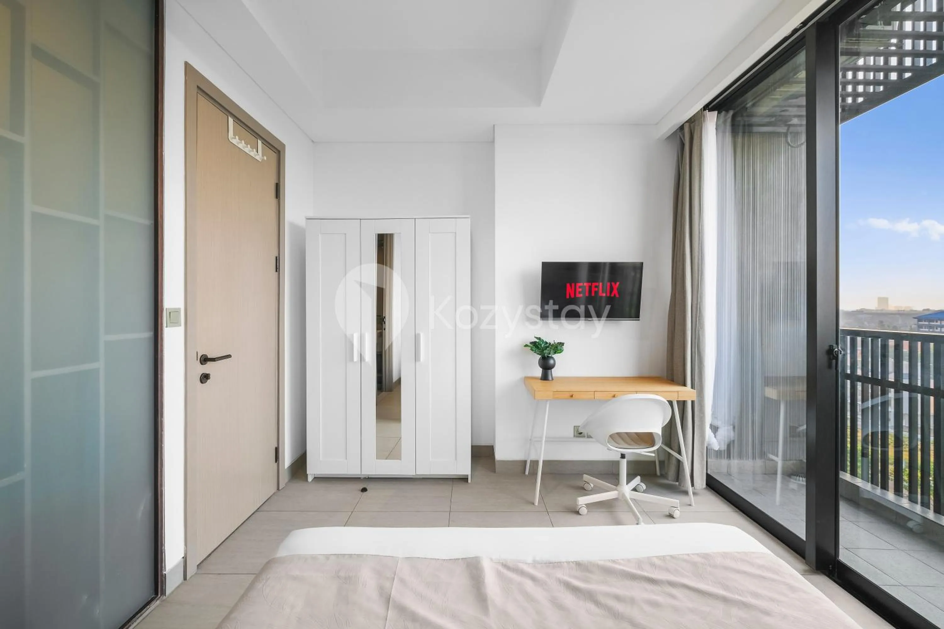 Bedroom, Bed in Serica by Kozystay - Fatmawati