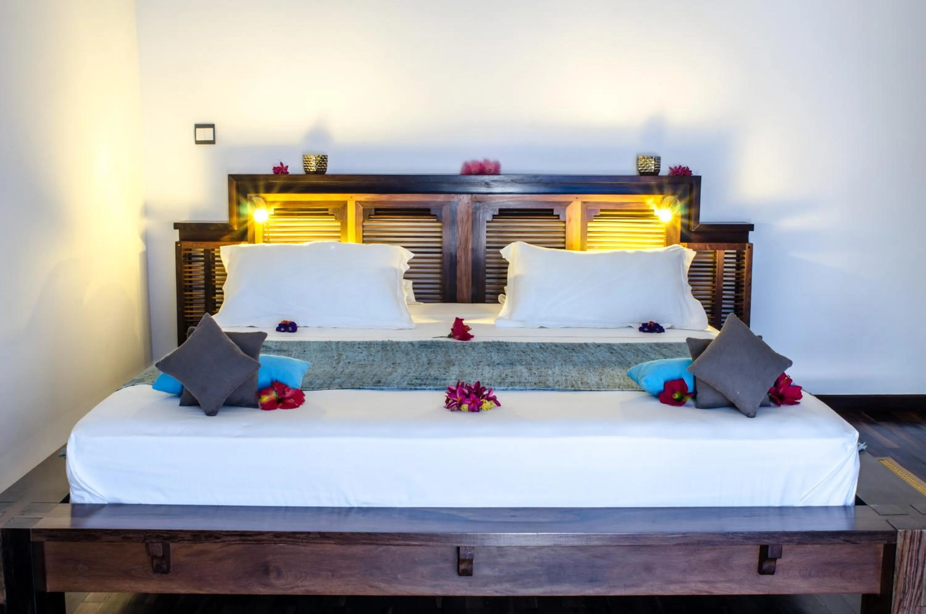 Bed in Home The Residence