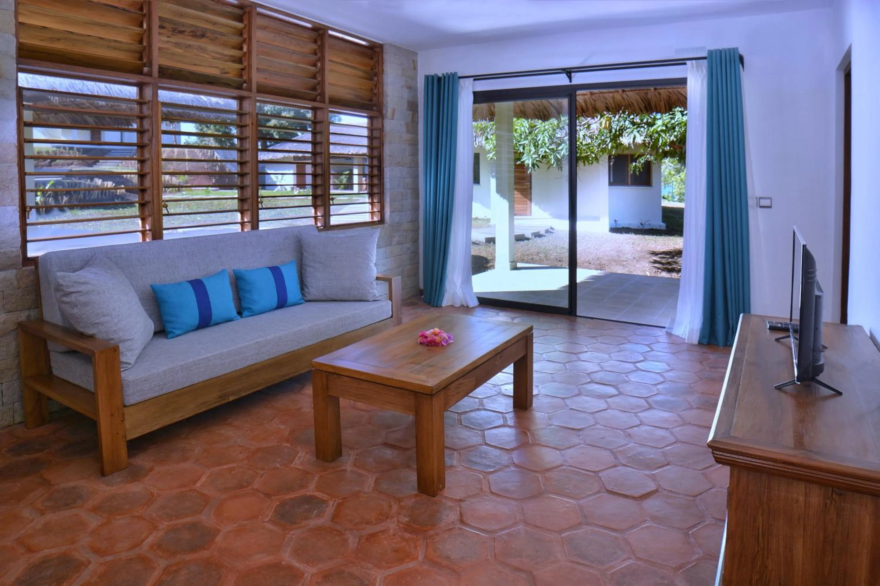 Living room, Bed in Home The Residence