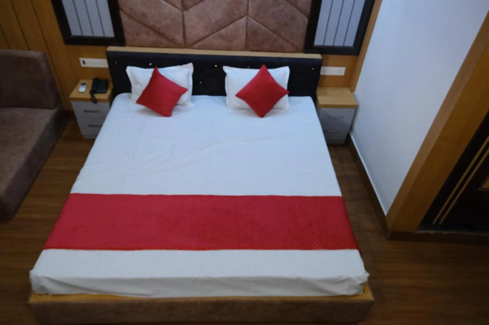 Bed in Hotel Golden Continental