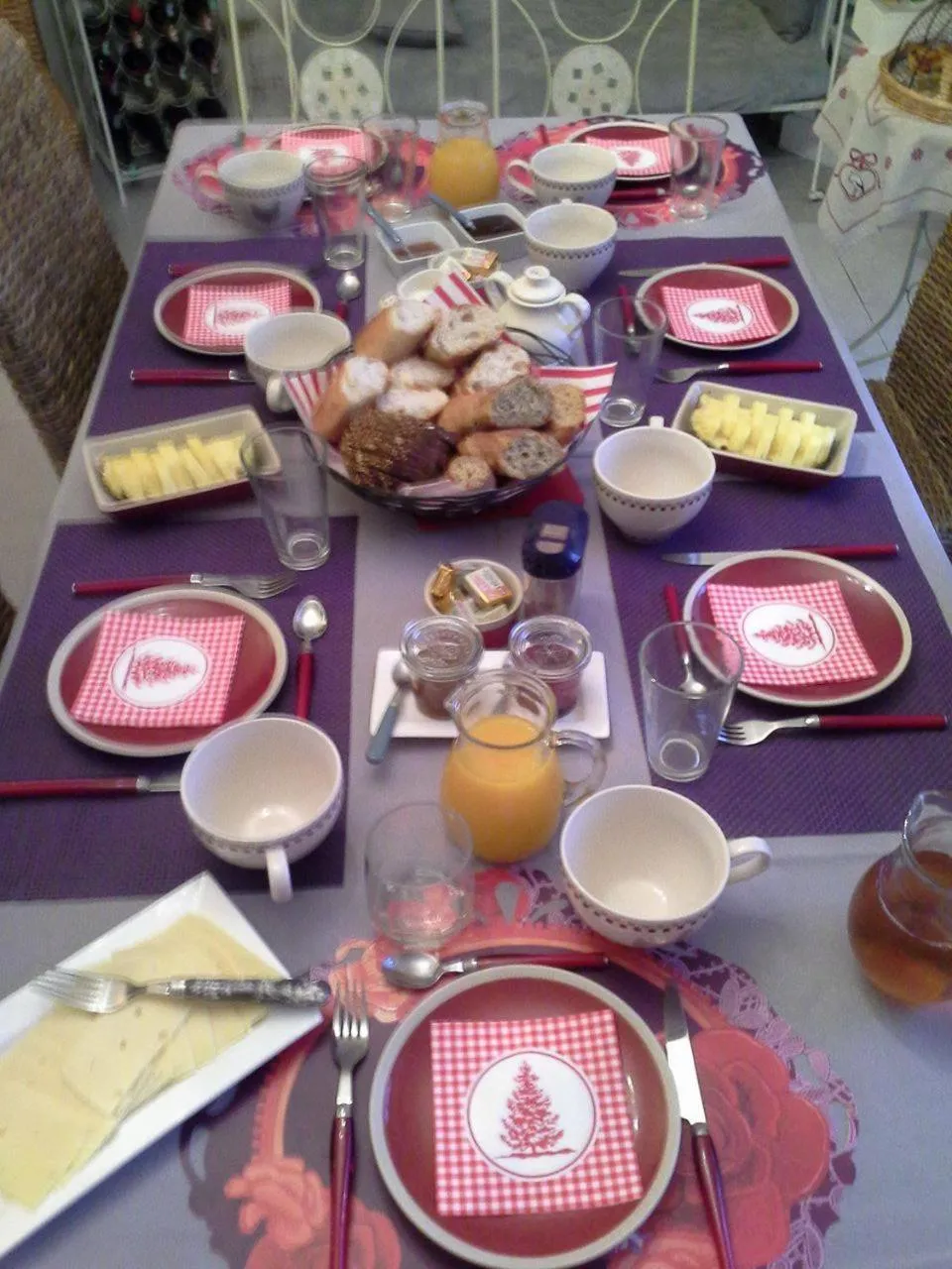 Breakfast in Le Coq En Pate