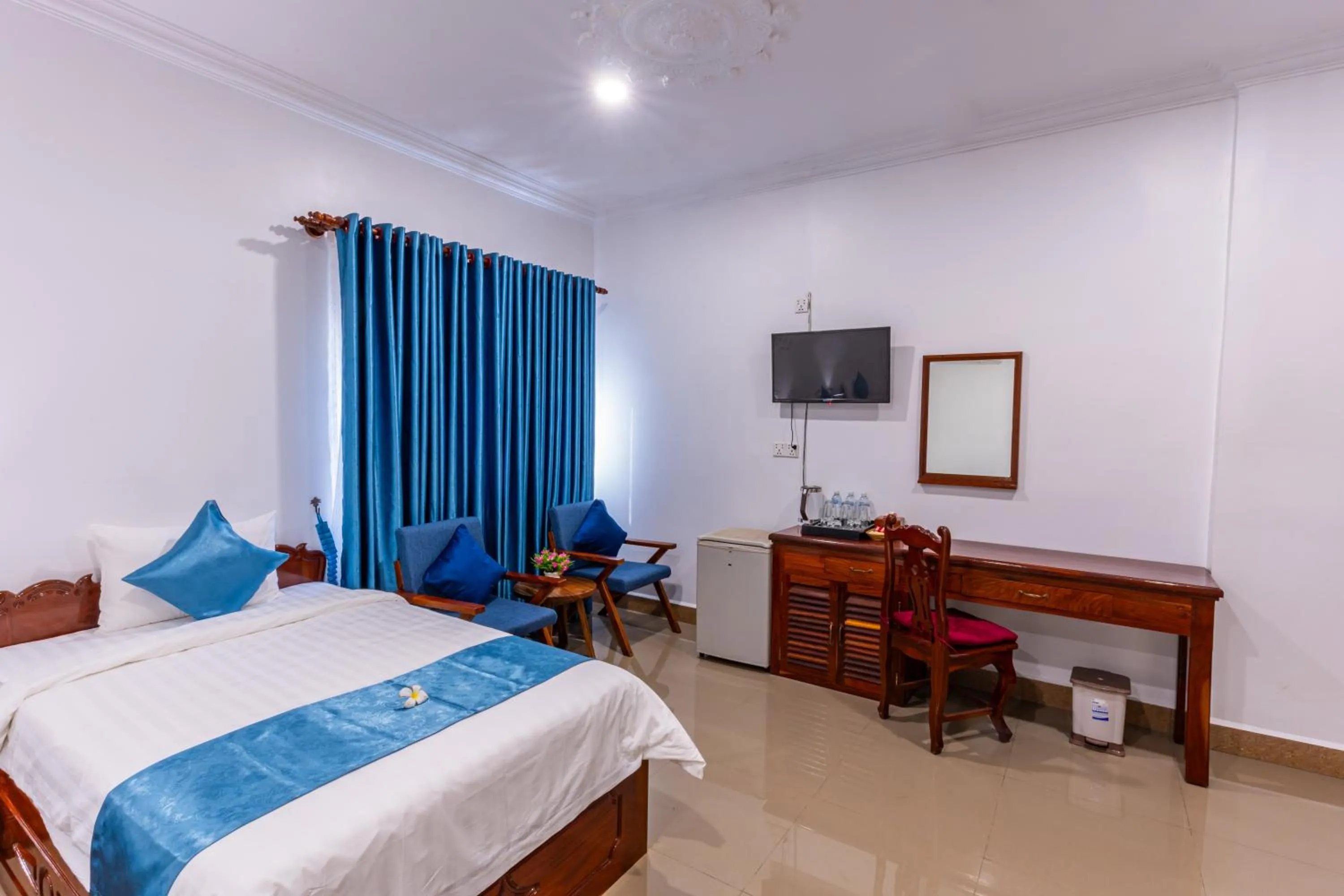 View (from property/room), Bed in Rithy Rin Angkor Hotel