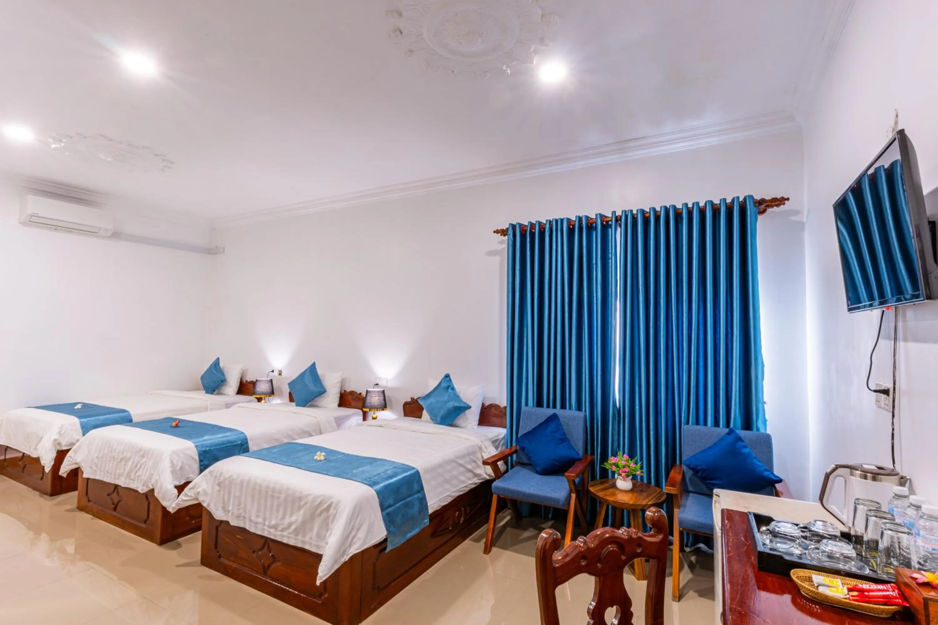 Bed in Rithy Rin Angkor Hotel