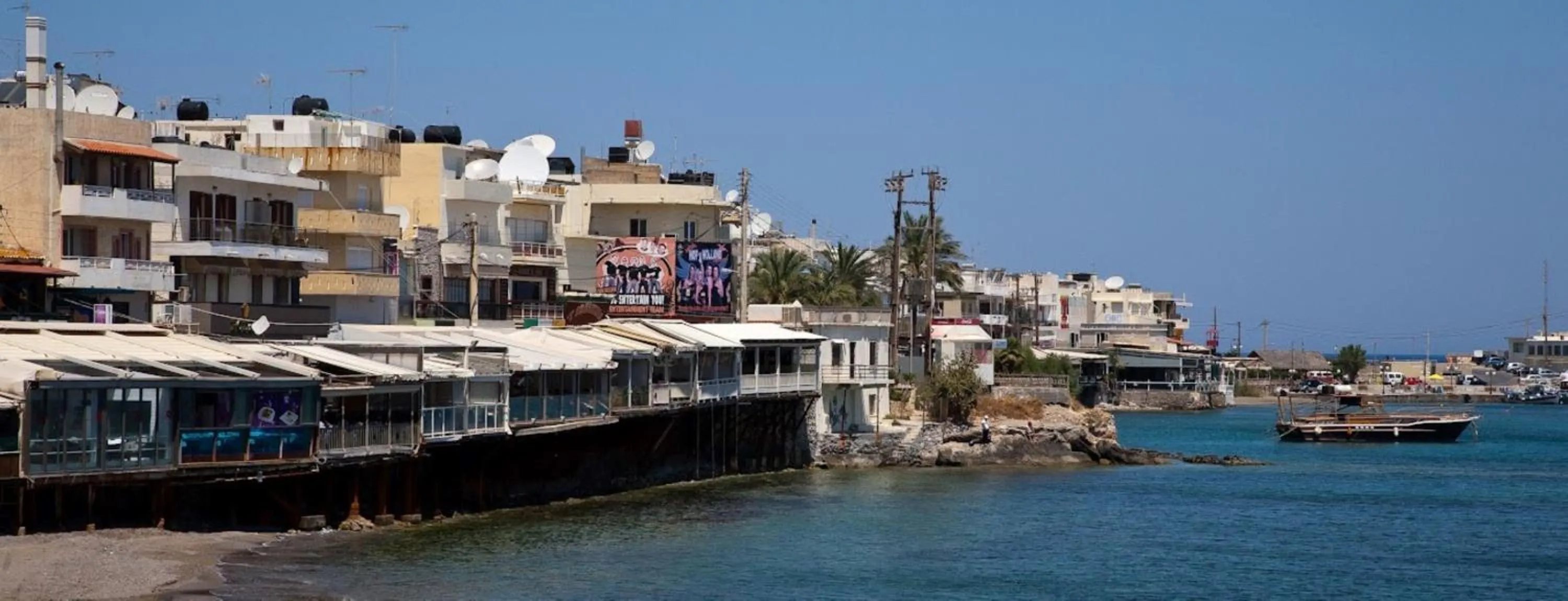 Property building in Enplo Apartments