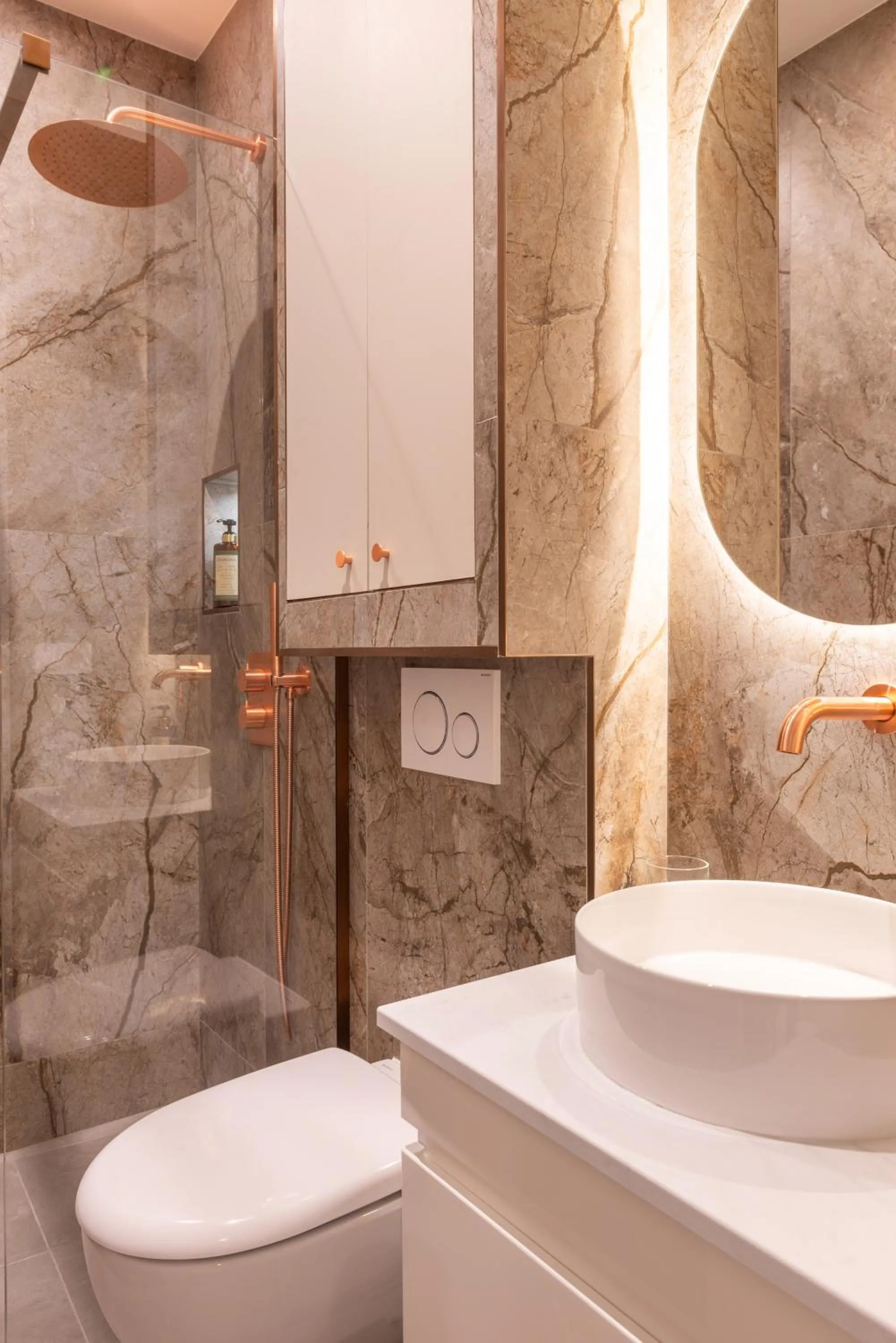 Bathroom in Faubourg Station