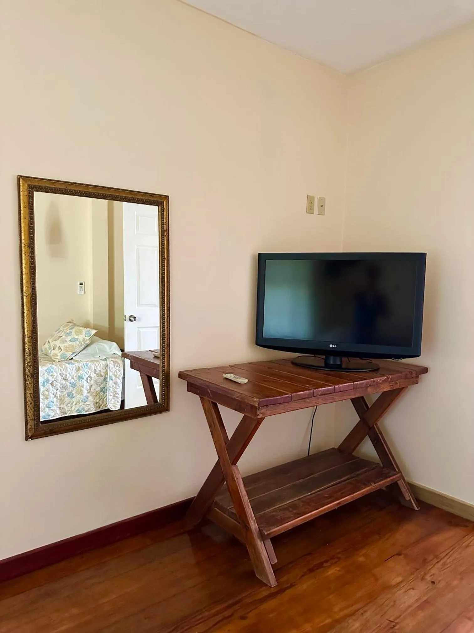 TV and multimedia in Lands End