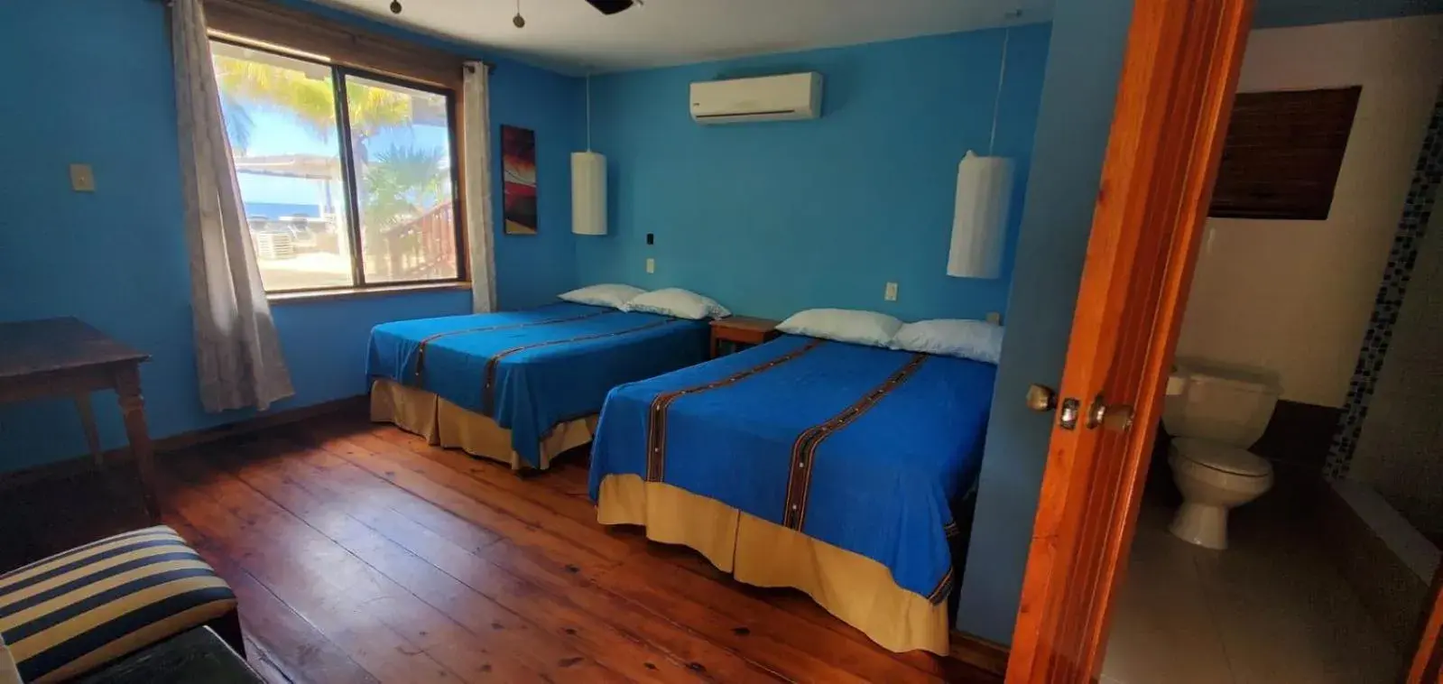 Budget Double Room in Lands End Budget Double Room in Lands End