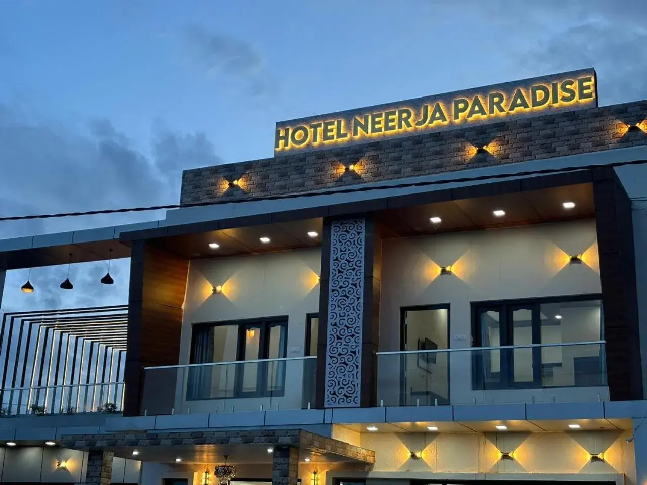 Hotel Neerja Paradise Hotel Neerja Paradise