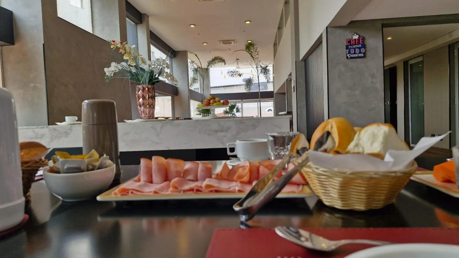 Breakfast in Tulip Inn Bauru