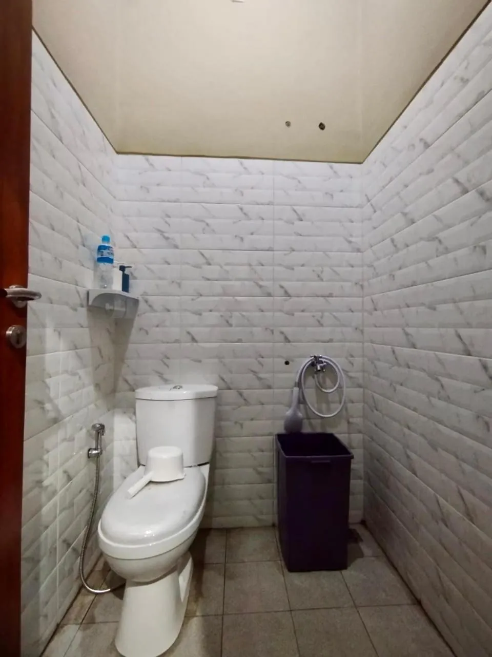 Toilet in Blezz Villa Nirwana Tasik