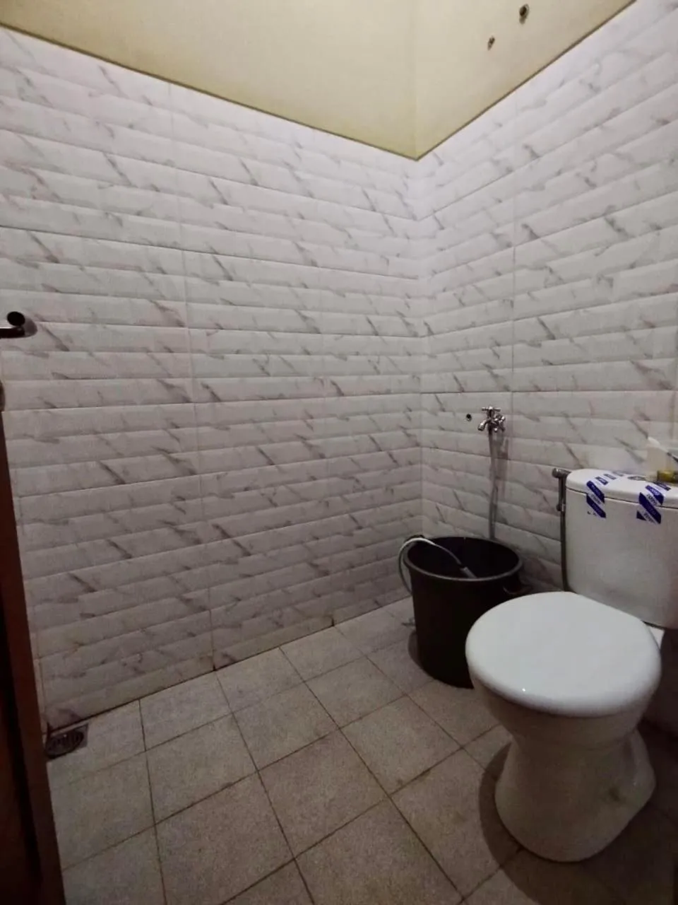Toilet in Blezz Villa Nirwana Tasik