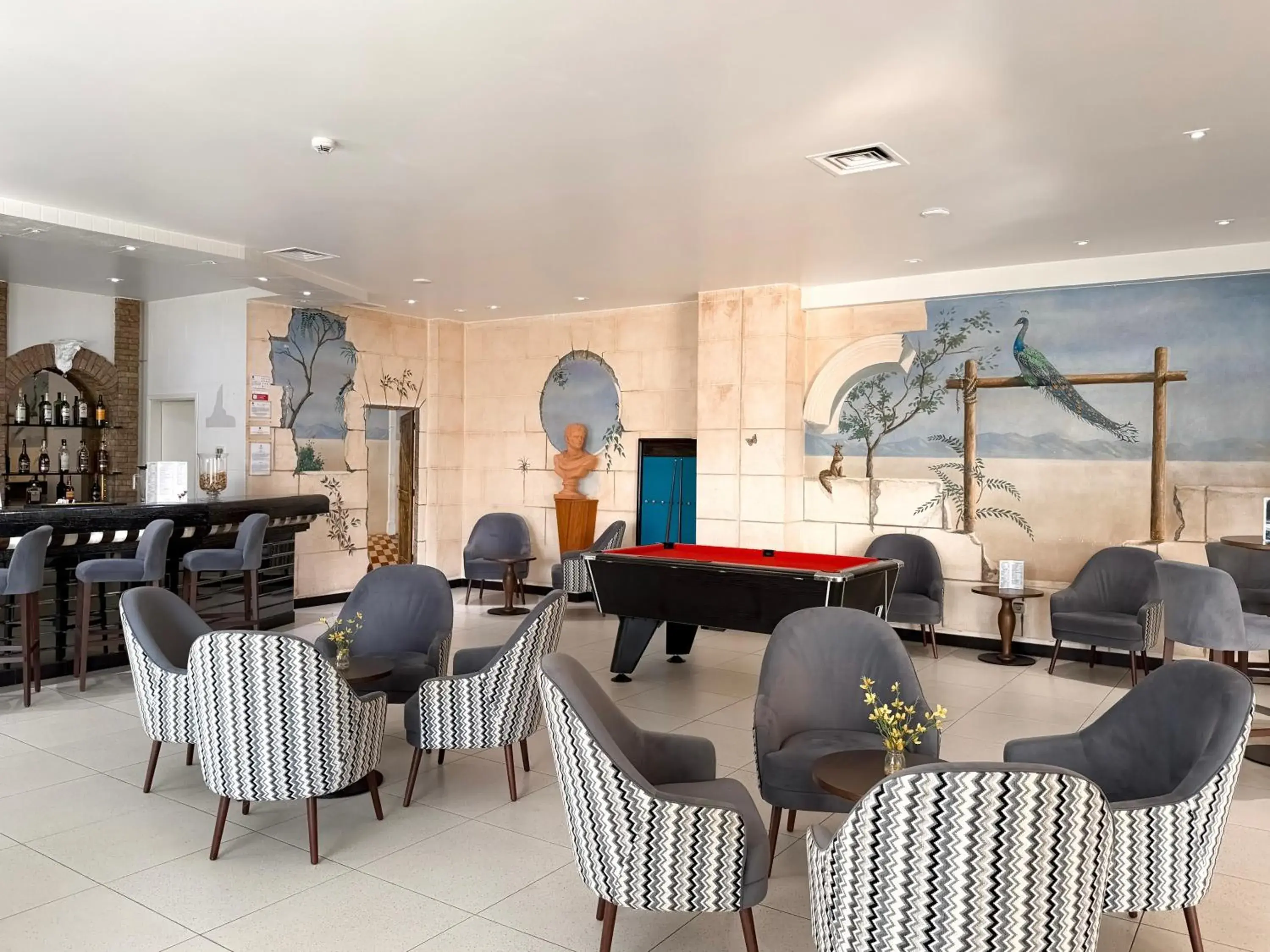 Lounge or bar in Luna Hotel da Oura Lounge or bar in Luna Hotel da Oura