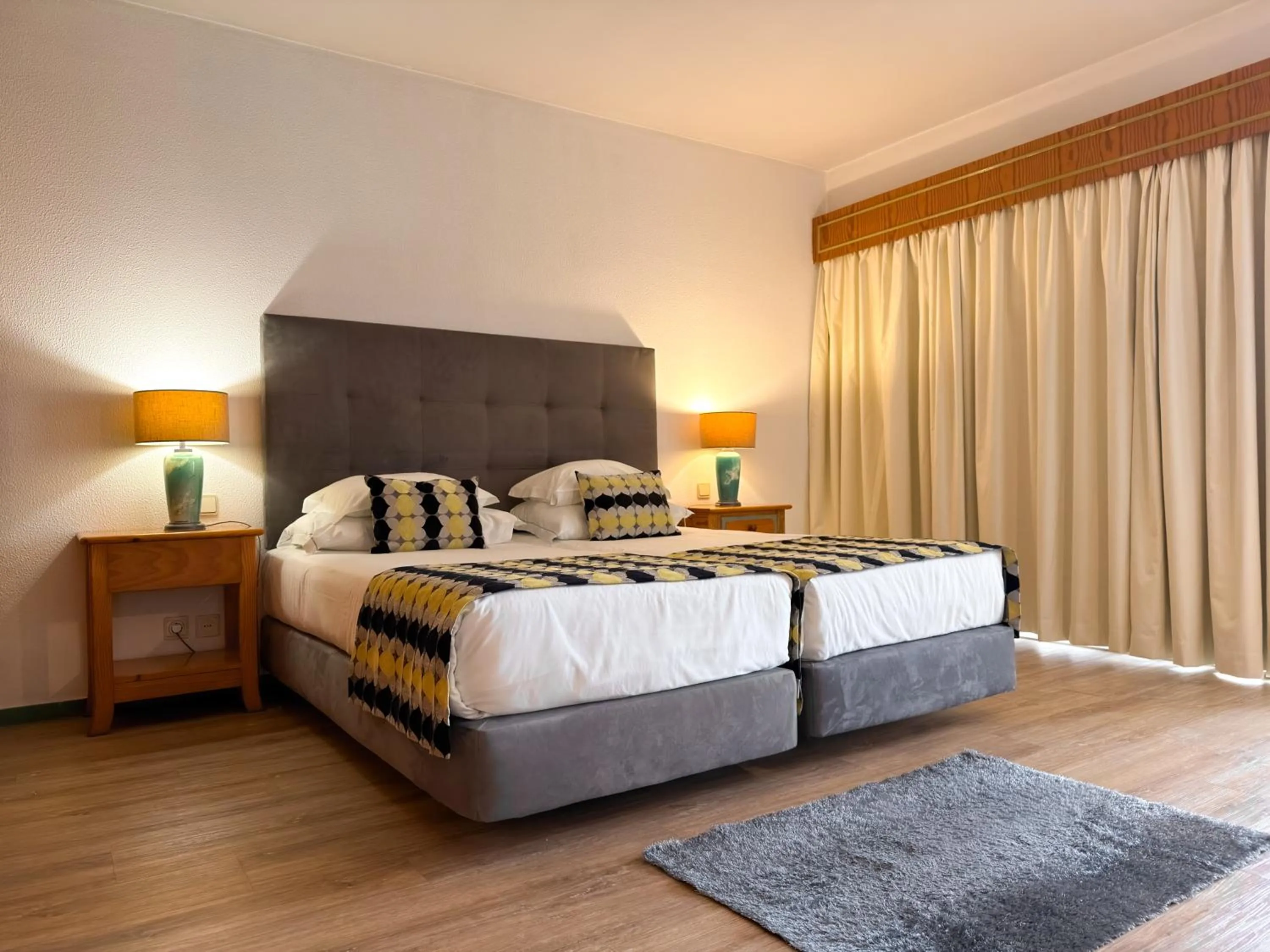 Bed in Luna Hotel da Oura