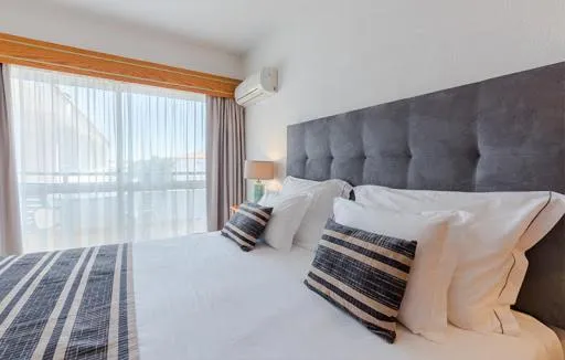 Bed in Luna Hotel da Oura