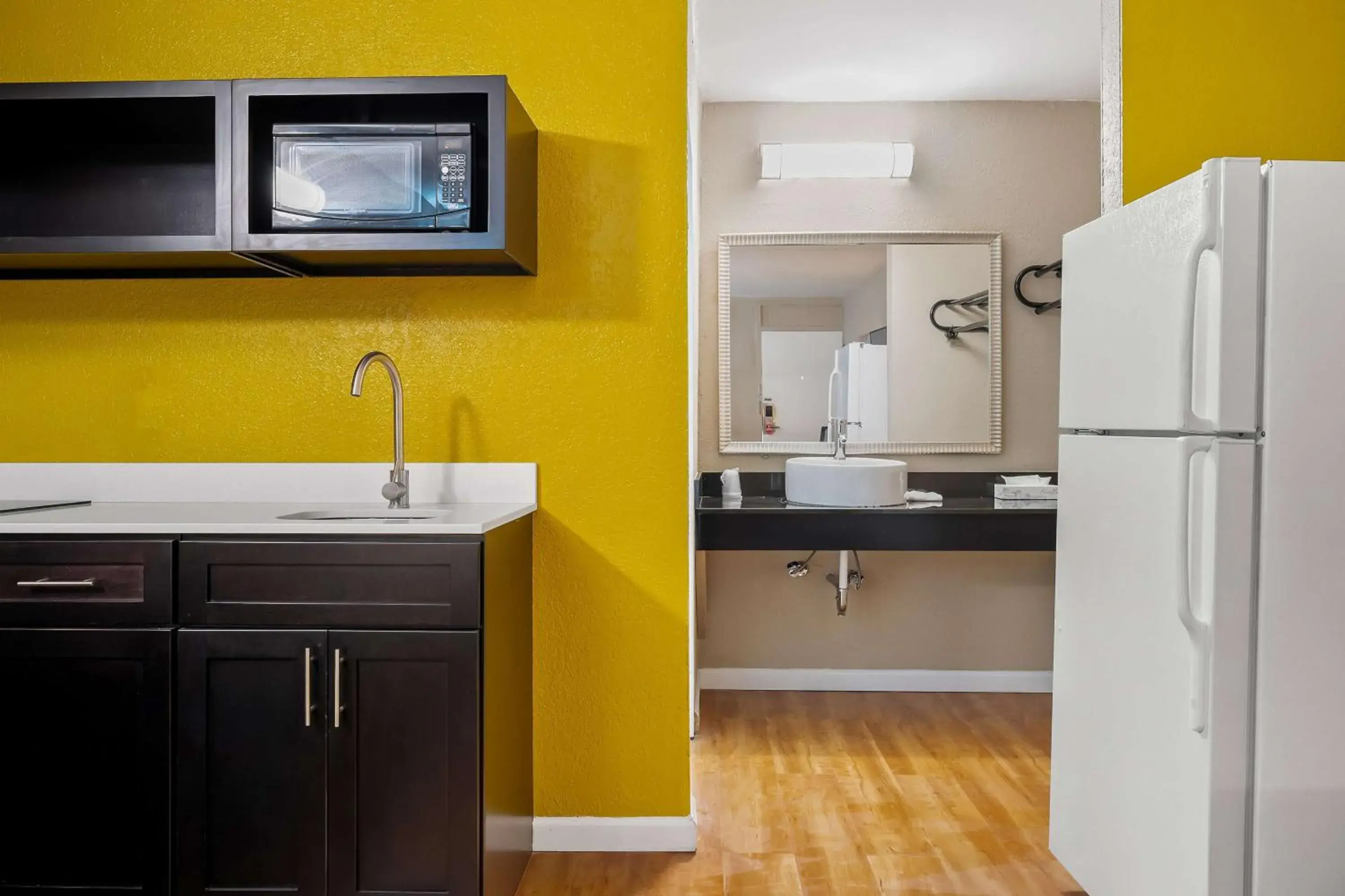 Bedroom in Signature Inn Danville Bedroom in Signature Inn Danville