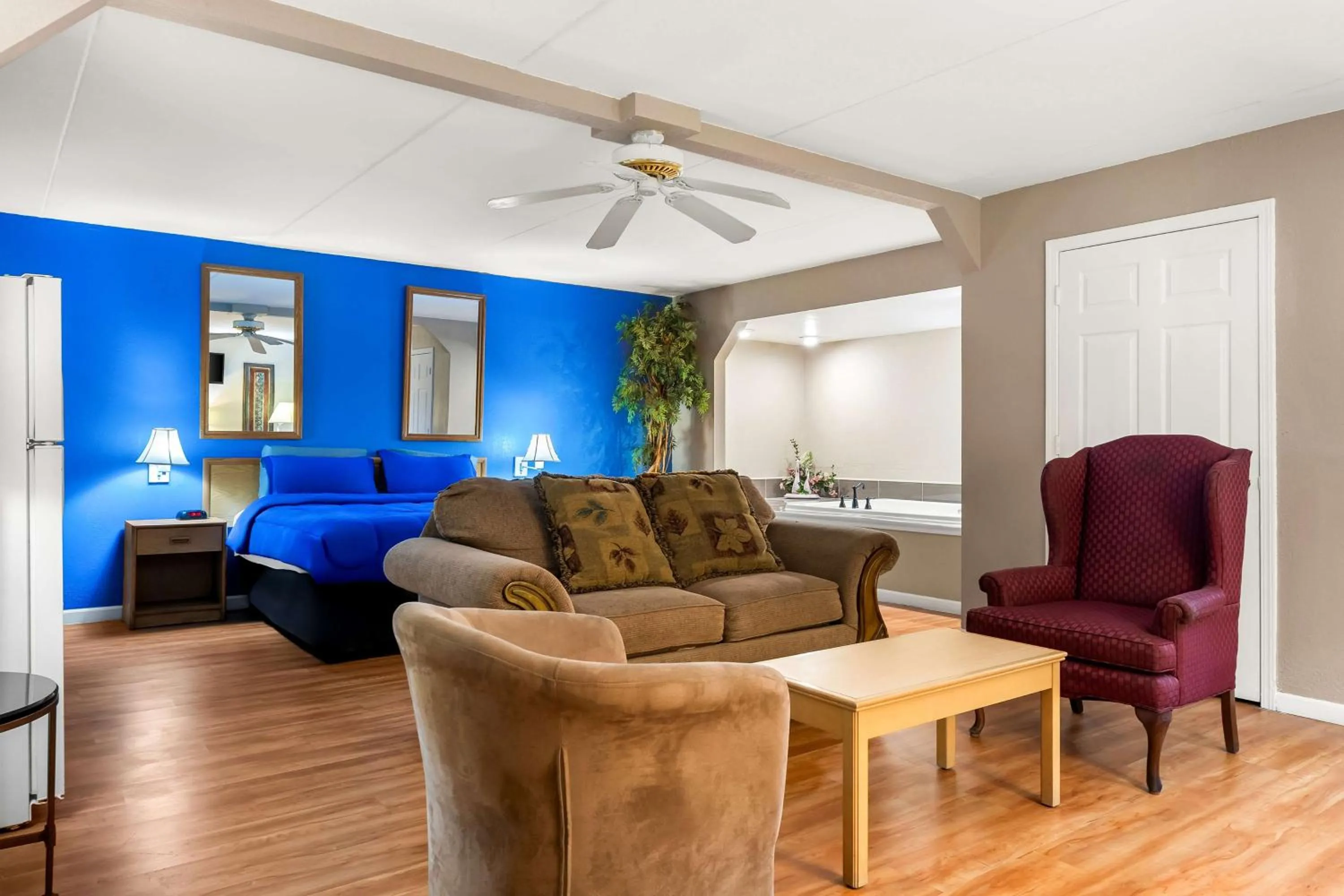 Spa and wellness centre/facilities in Signature Inn Danville