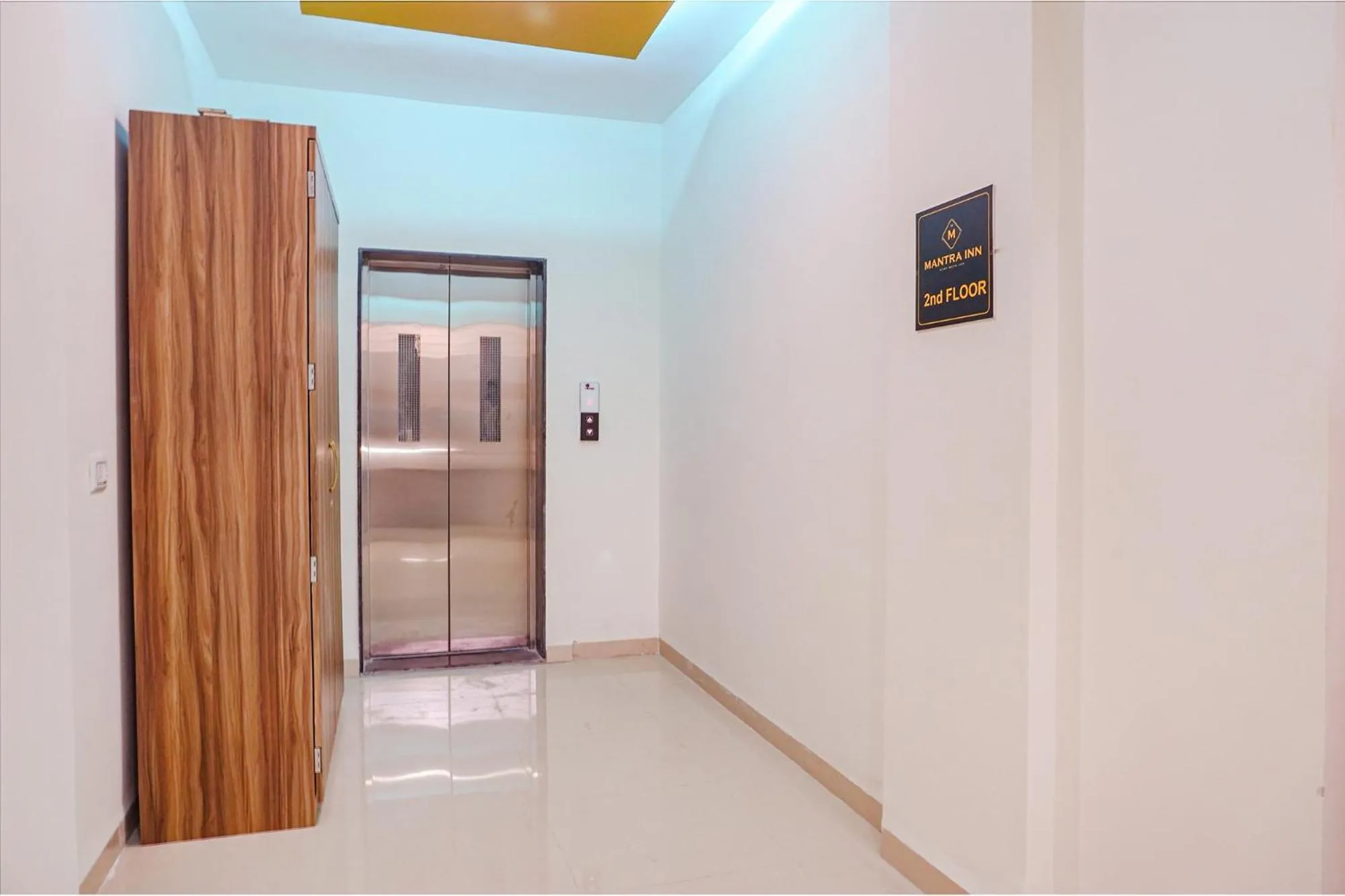 Lobby or reception in Fabhotel The Mantra inn - Nr world trade center