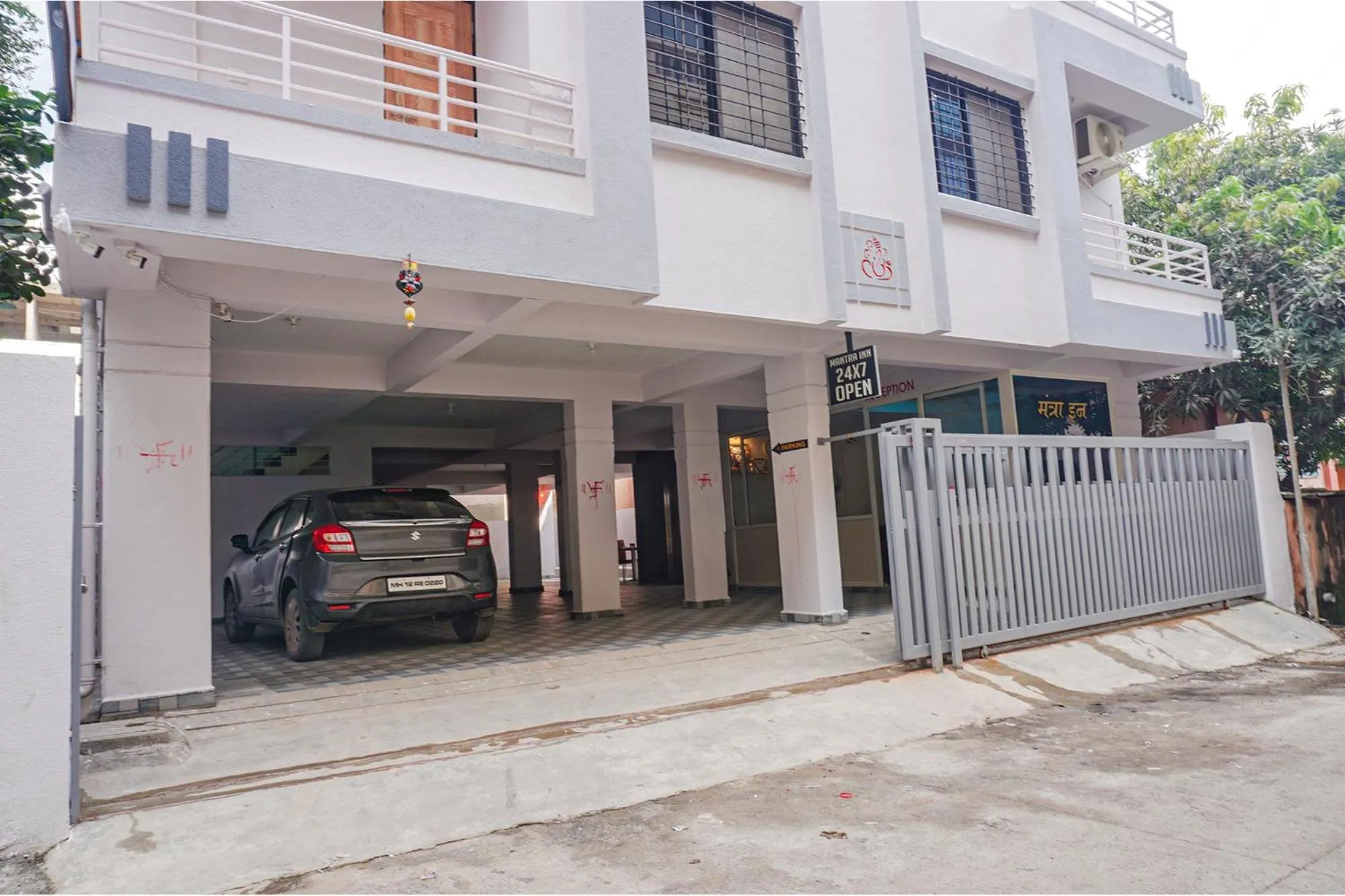 Facade/entrance in Fabhotel The Mantra inn - Nr world trade center