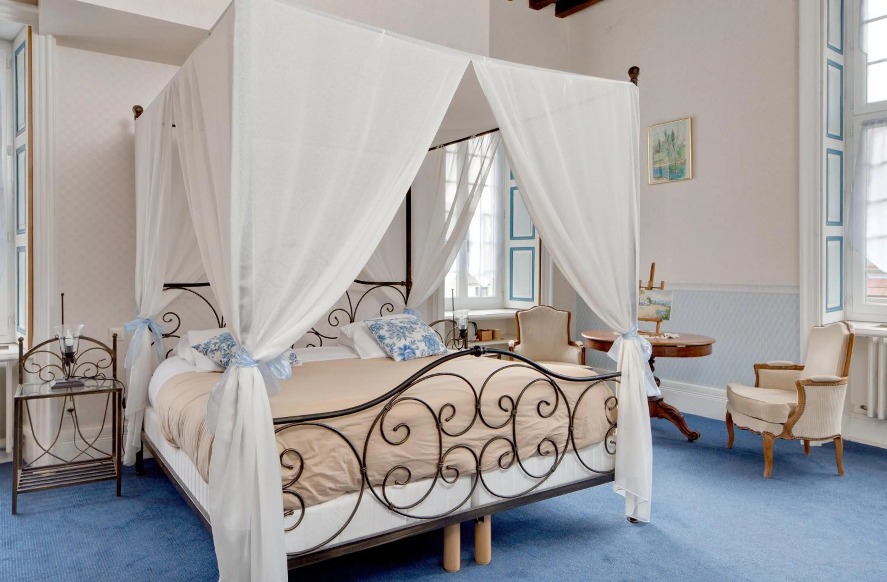 Bedroom, Bed in Hôtel de France